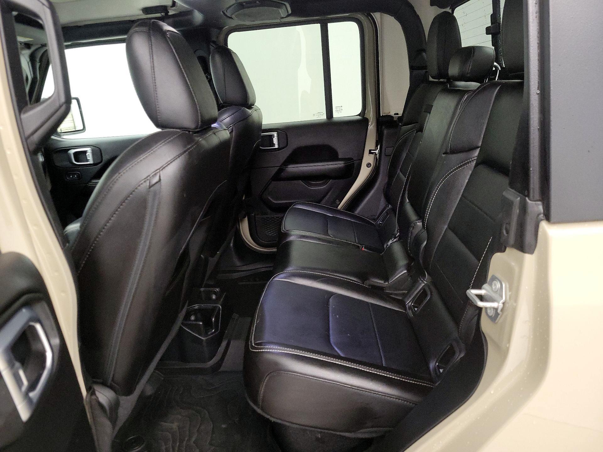 Thumbnail: 2020 Jeep Gladiator - 18