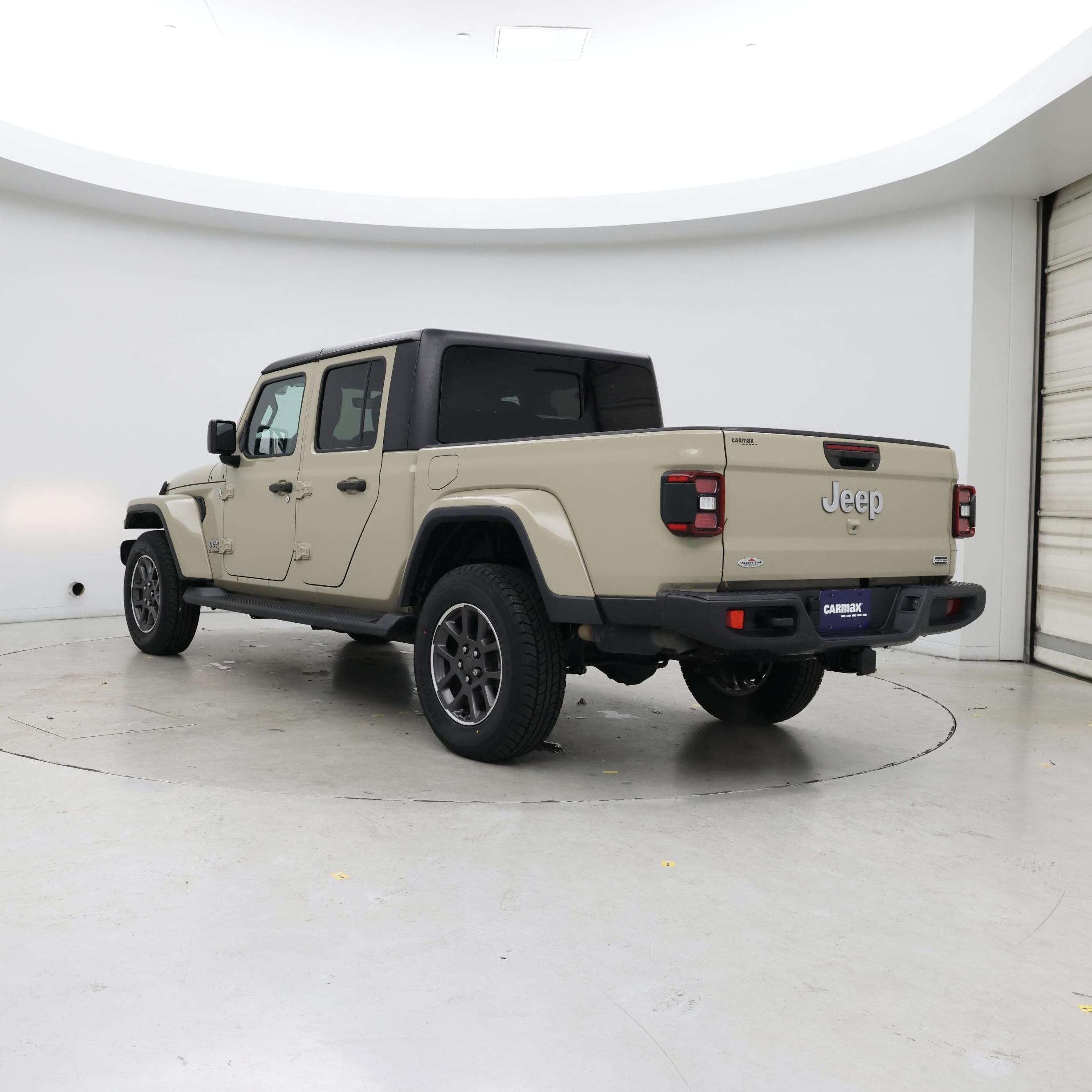 Thumbnail: 2020 Jeep Gladiator - 2