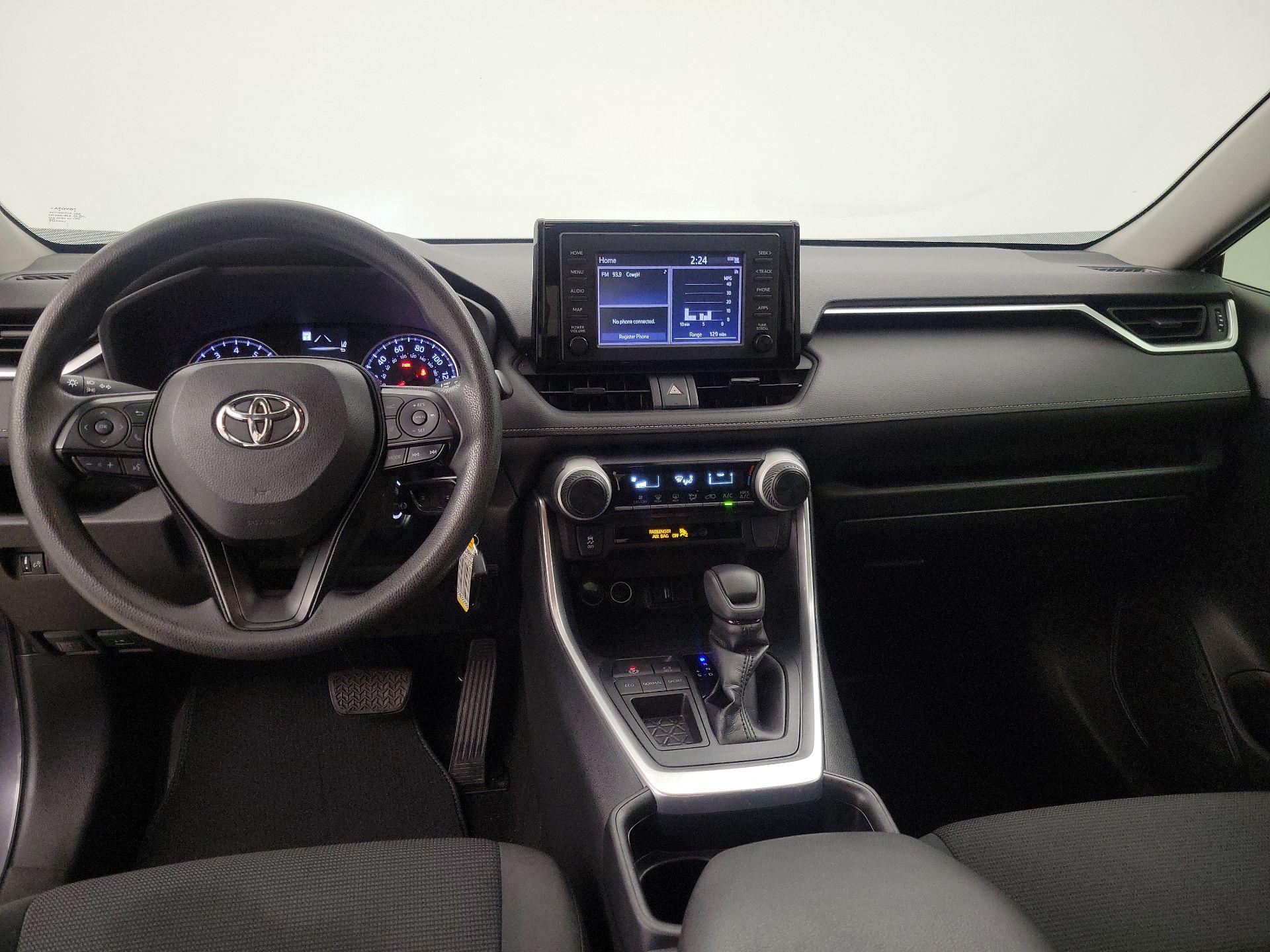 Thumbnail: 2019 Toyota RAV4 - 9