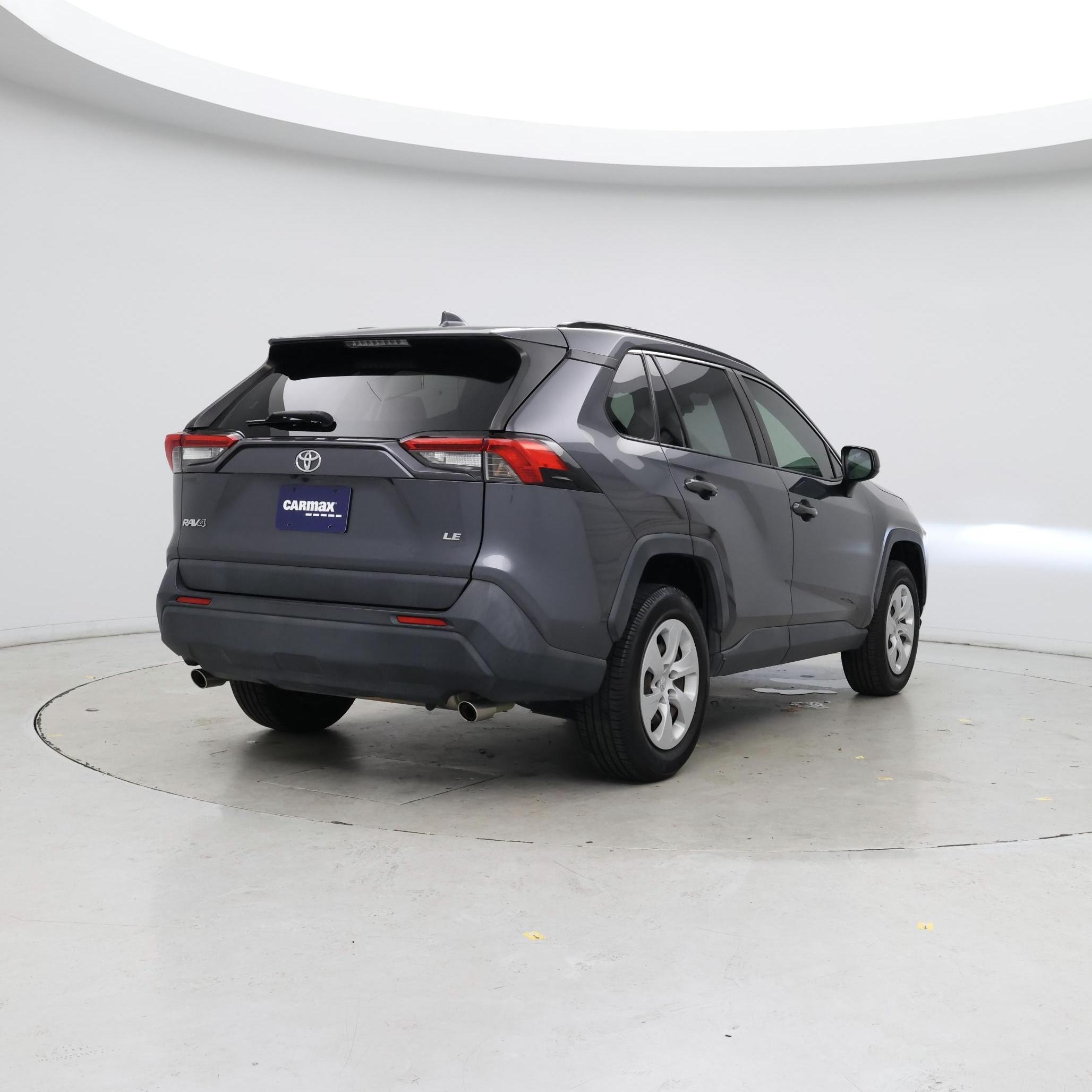Thumbnail: 2019 Toyota RAV4 - 8