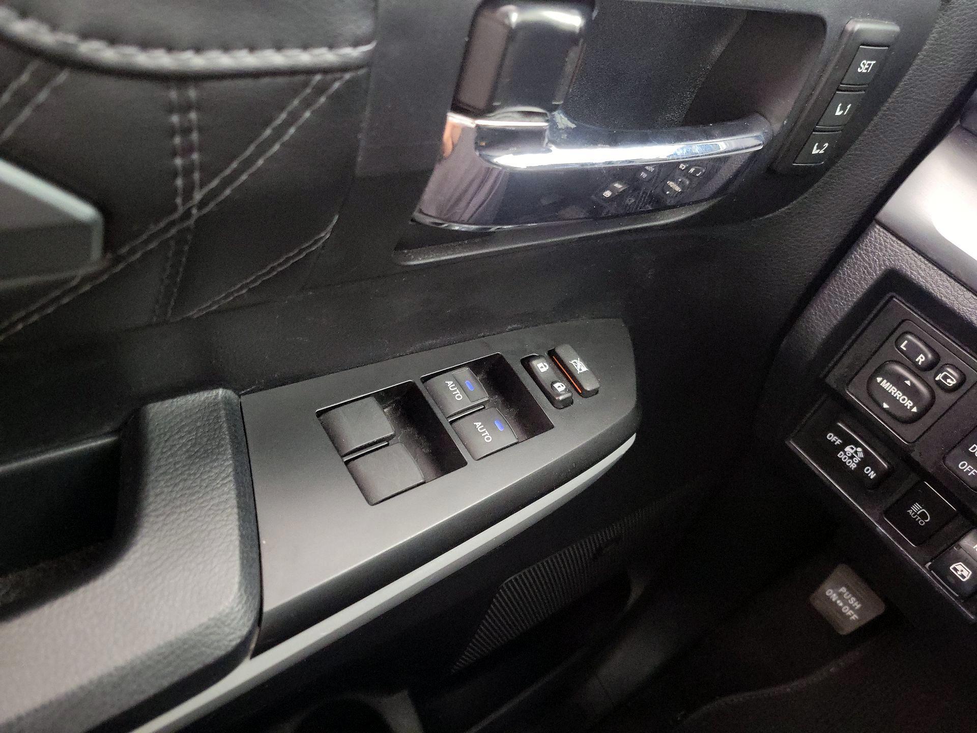 Thumbnail: 2019 Toyota Tundra - 12