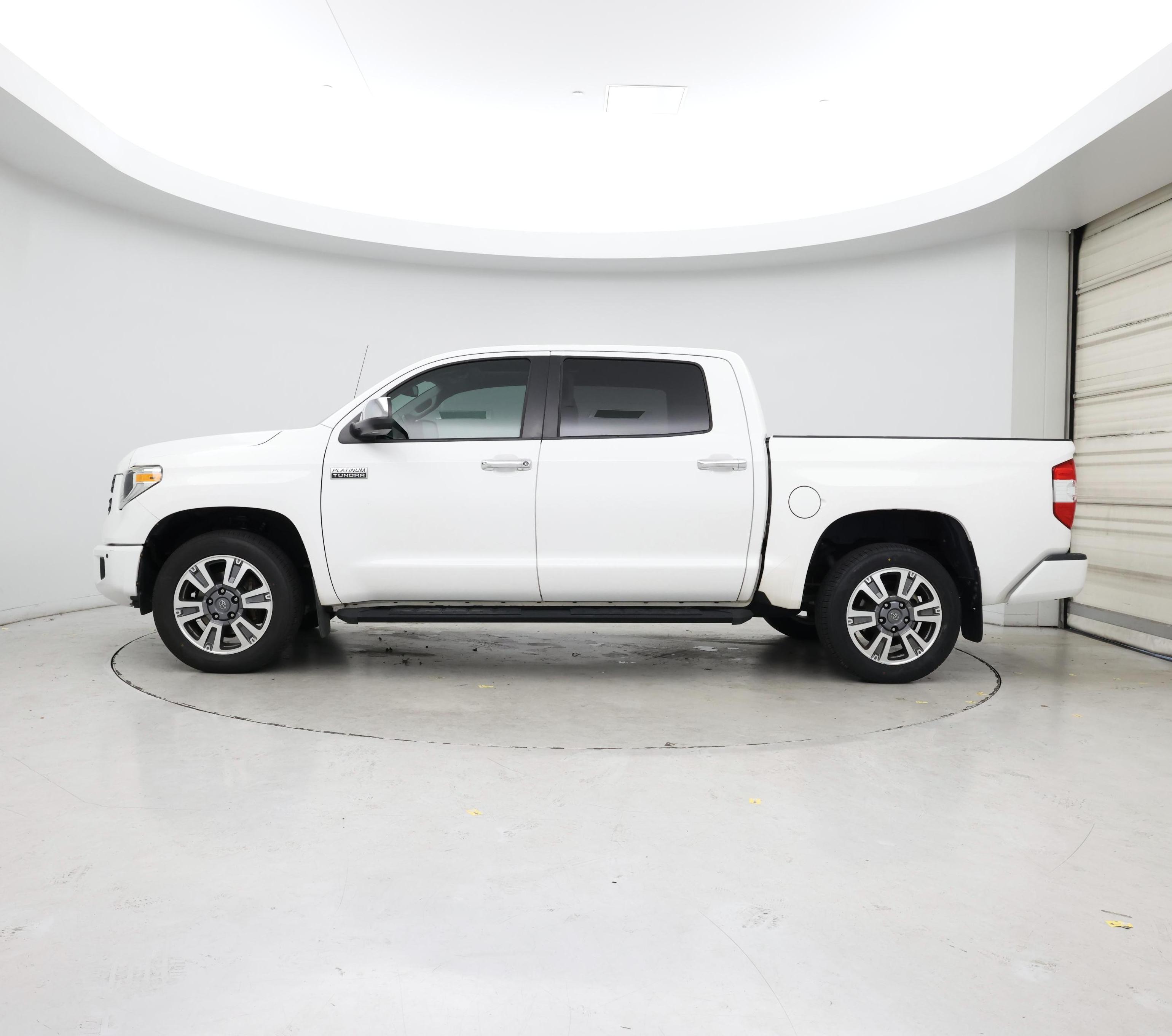 Thumbnail: 2019 Toyota Tundra - 3