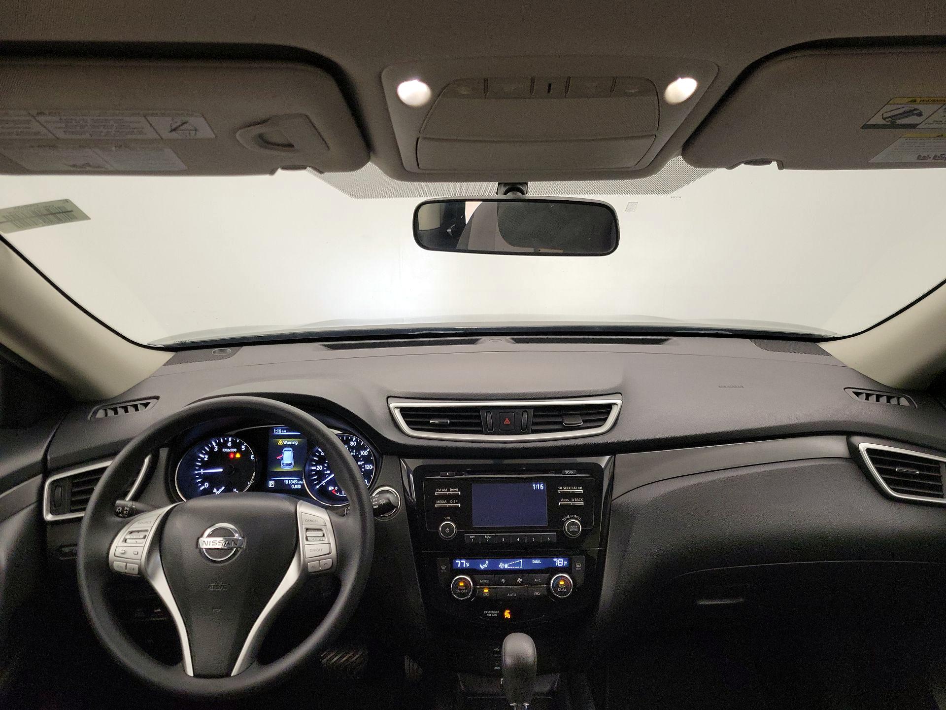 Thumbnail: 2016 Nissan Rogue - 9