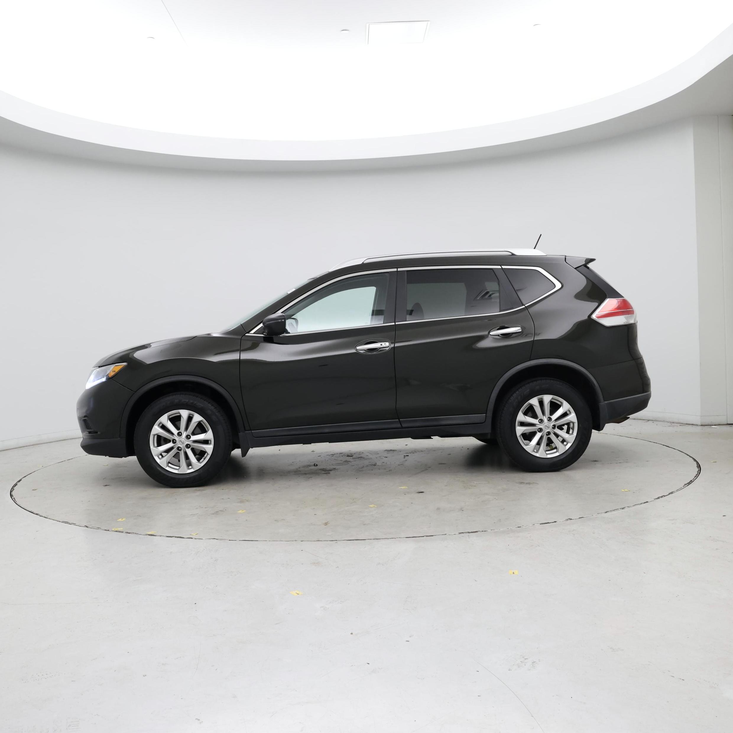 Thumbnail: 2016 Nissan Rogue - 3