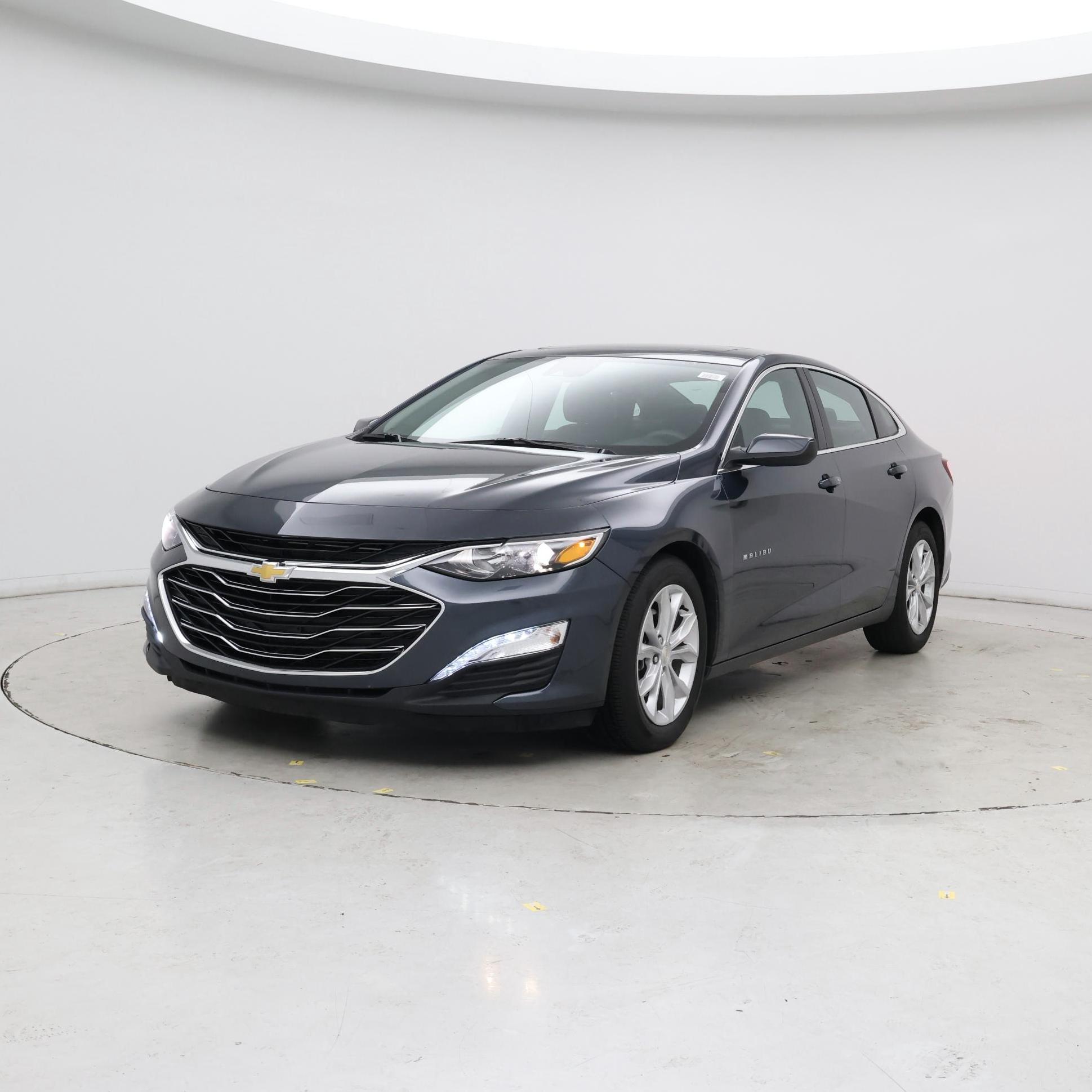 Thumbnail: 2020 Chevrolet Malibu - 4
