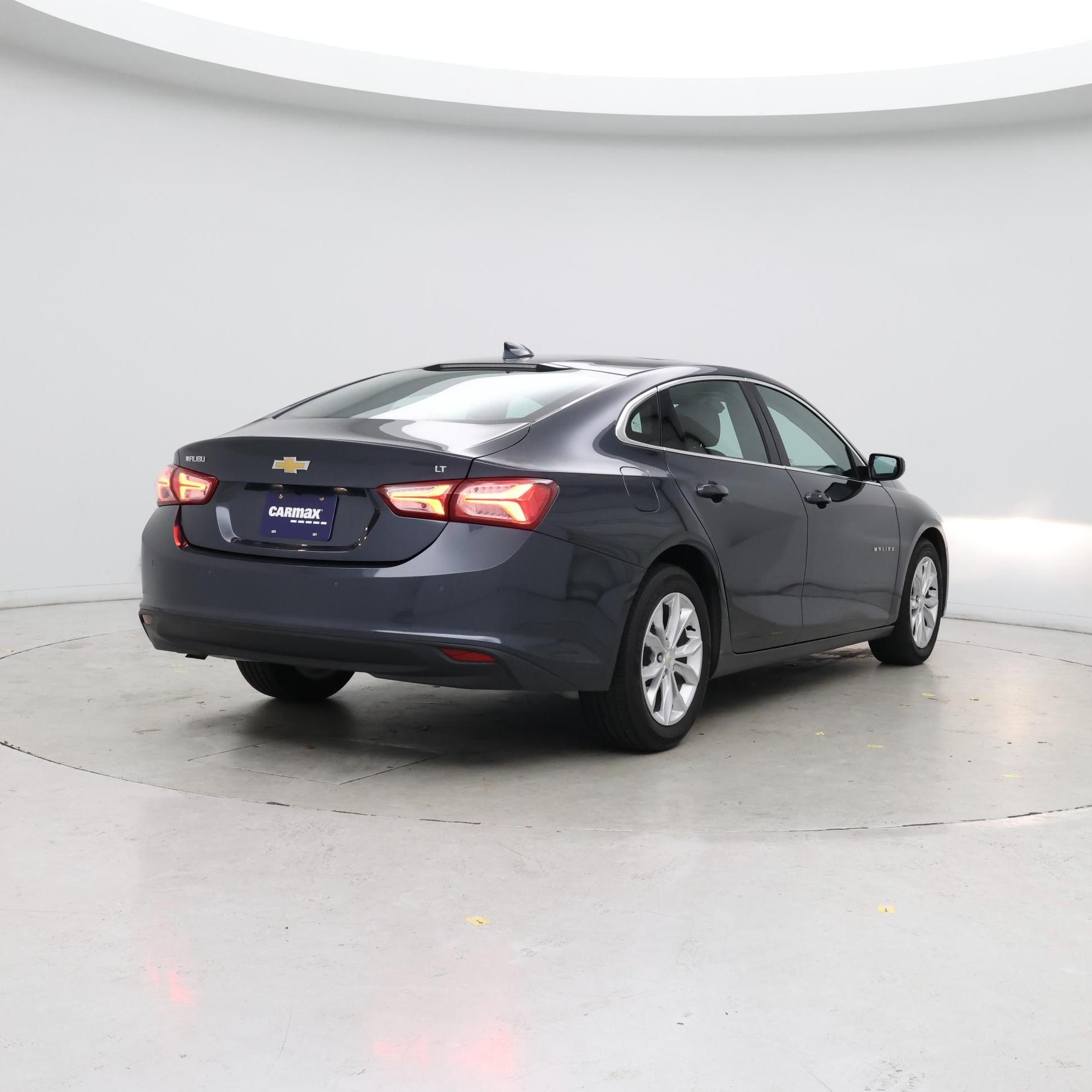 Thumbnail: 2020 Chevrolet Malibu - 8