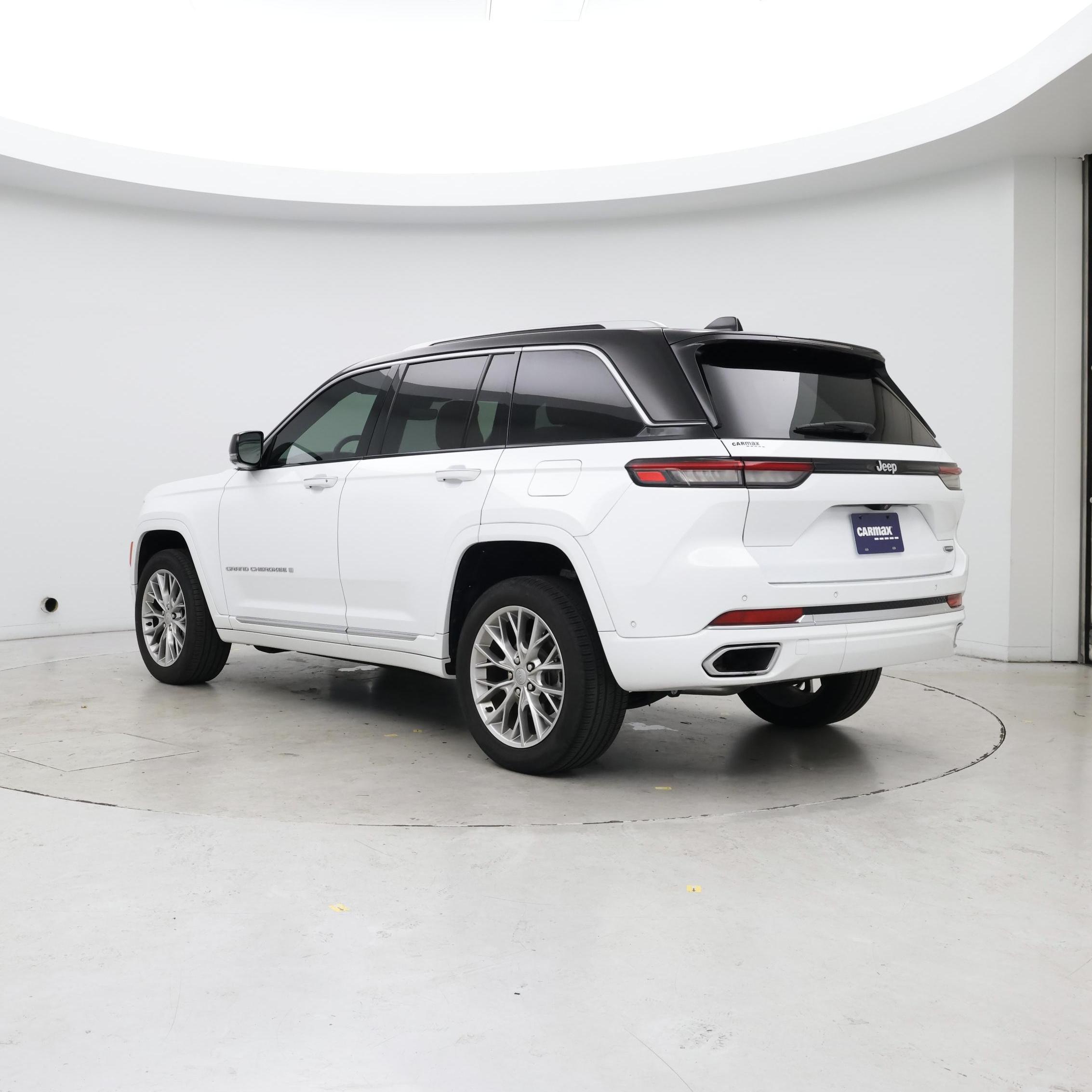 Thumbnail: 2023 Jeep Grand Cherokee - 2