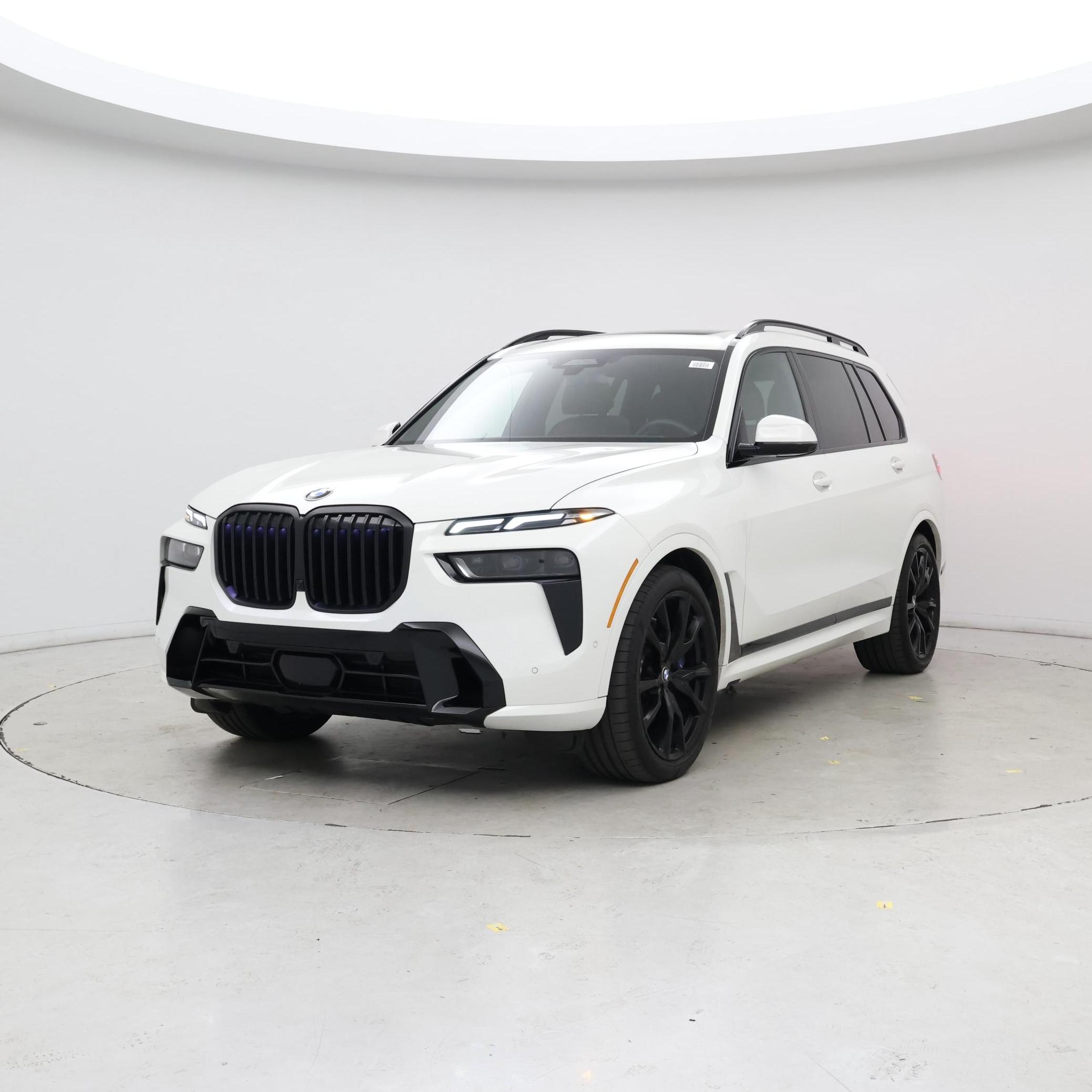 Thumbnail: 2023 BMW X7 - 4