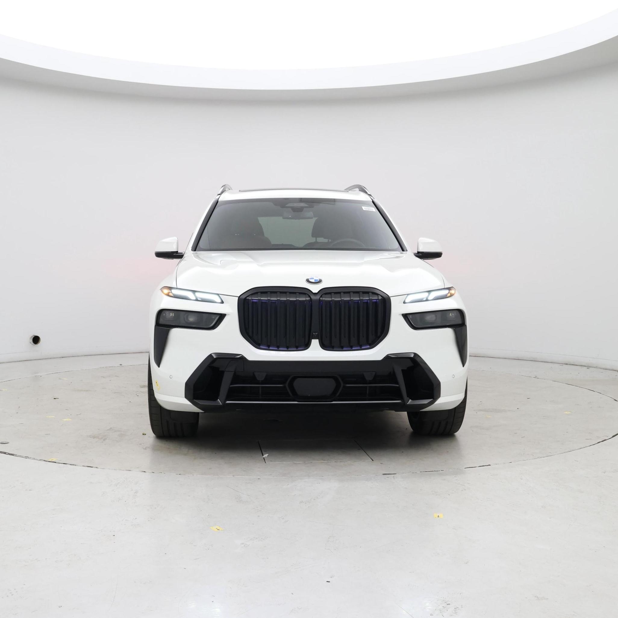 Thumbnail: 2023 BMW X7 - 5