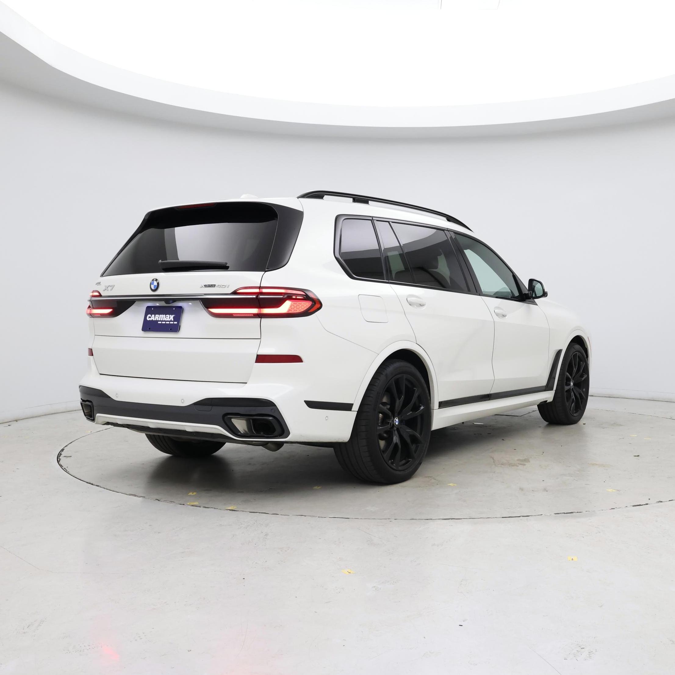 Thumbnail: 2023 BMW X7 - 8