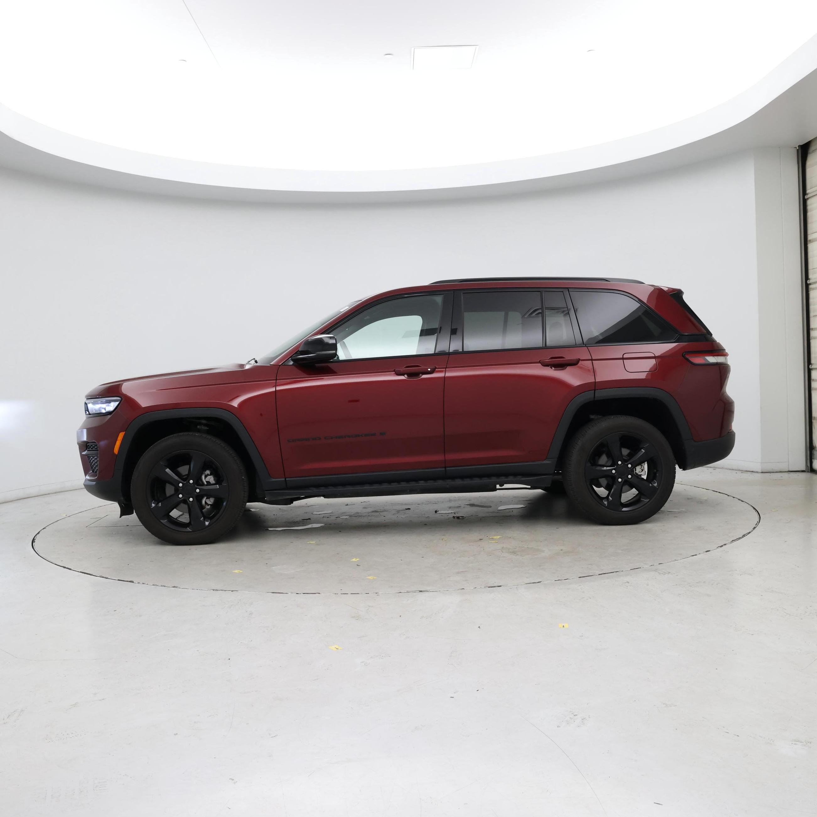 Thumbnail: 2023 Jeep Grand Cherokee L - 3