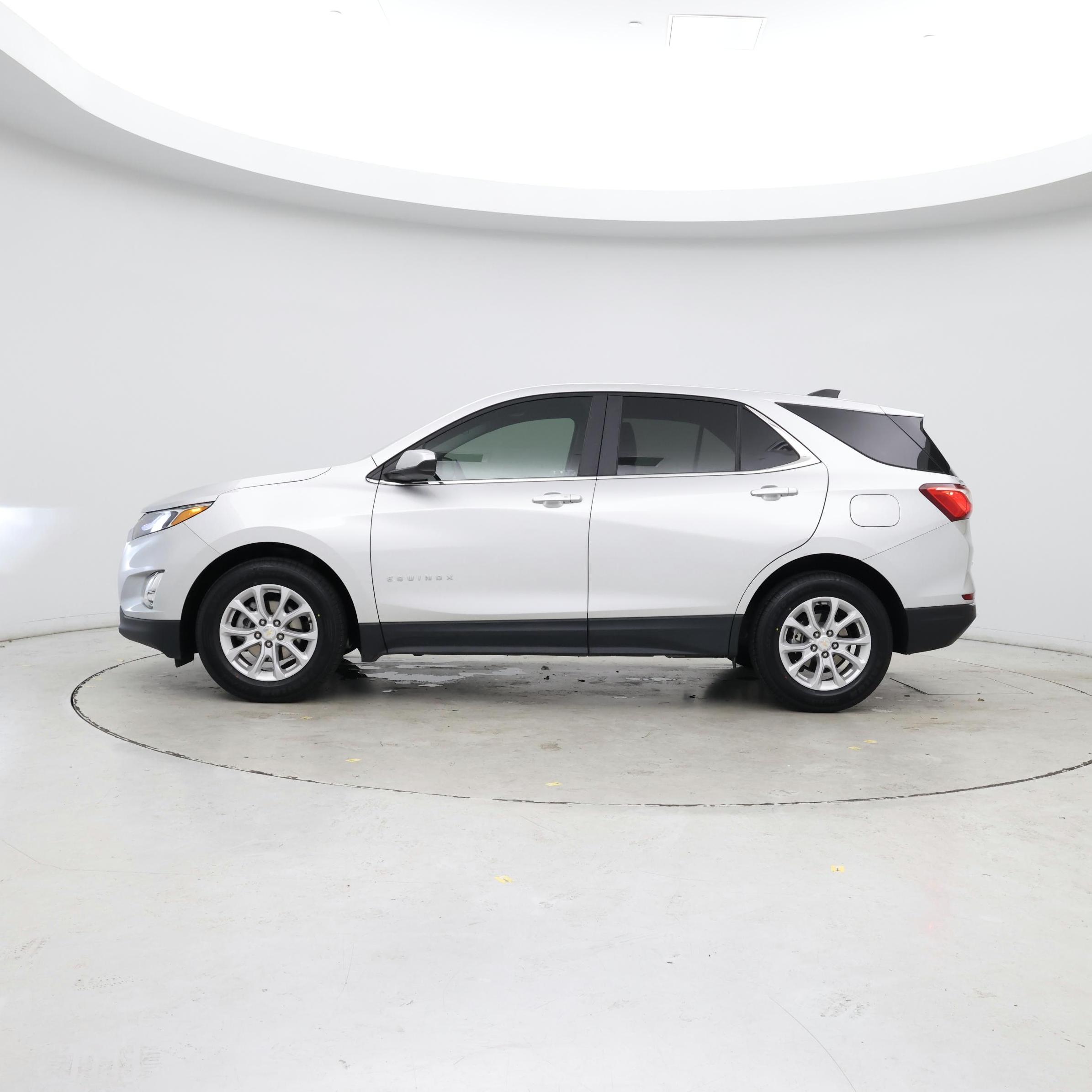 Thumbnail: 2021 Chevrolet Equinox - 3
