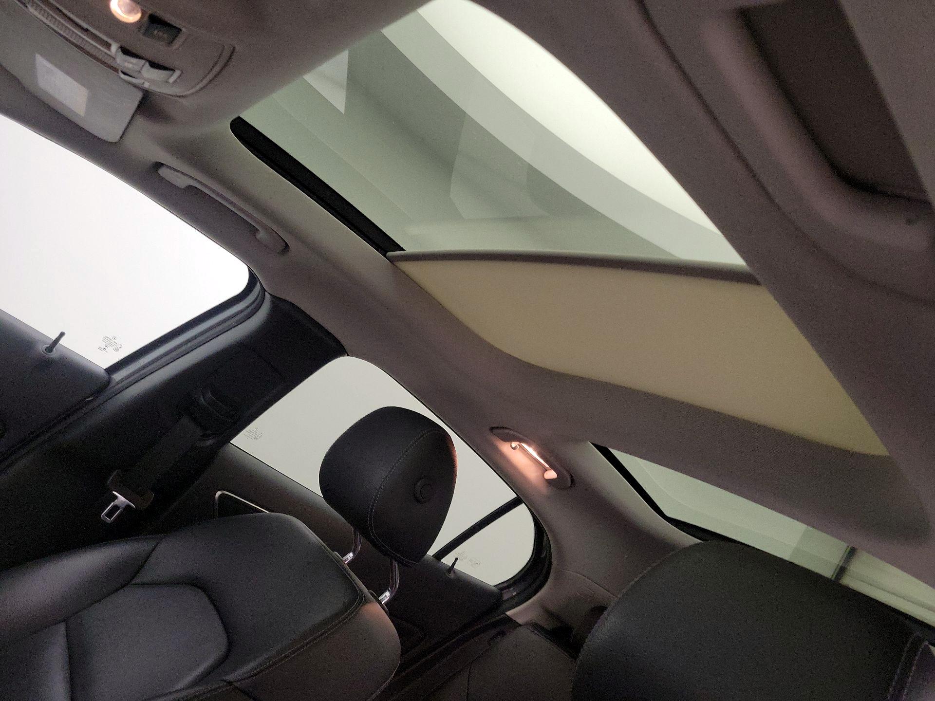 Thumbnail: 2015 Mercedes-Benz GLA - 19