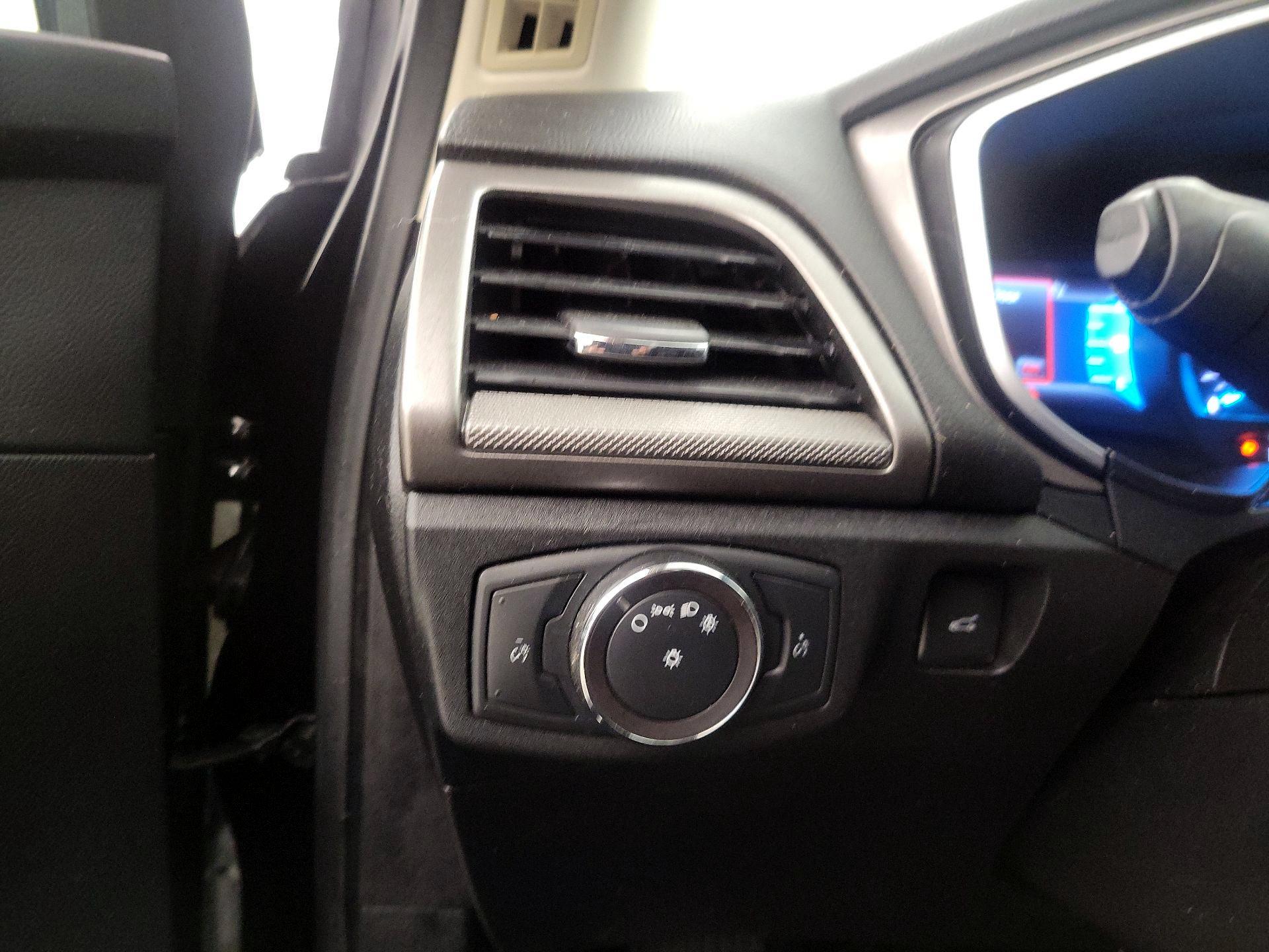 Thumbnail: 2019 Ford Fusion - 13