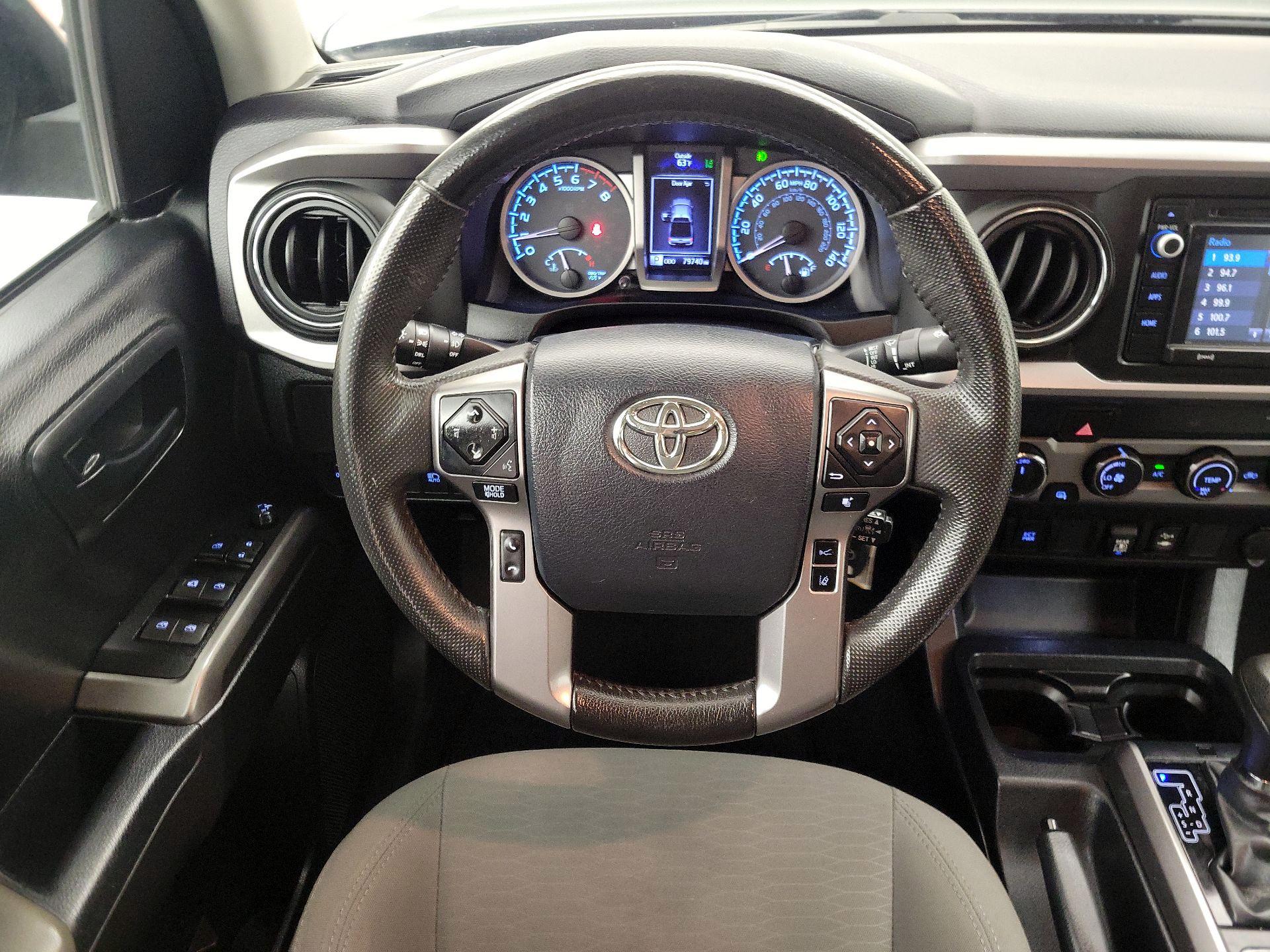 Thumbnail: 2019 Toyota Tacoma - 10