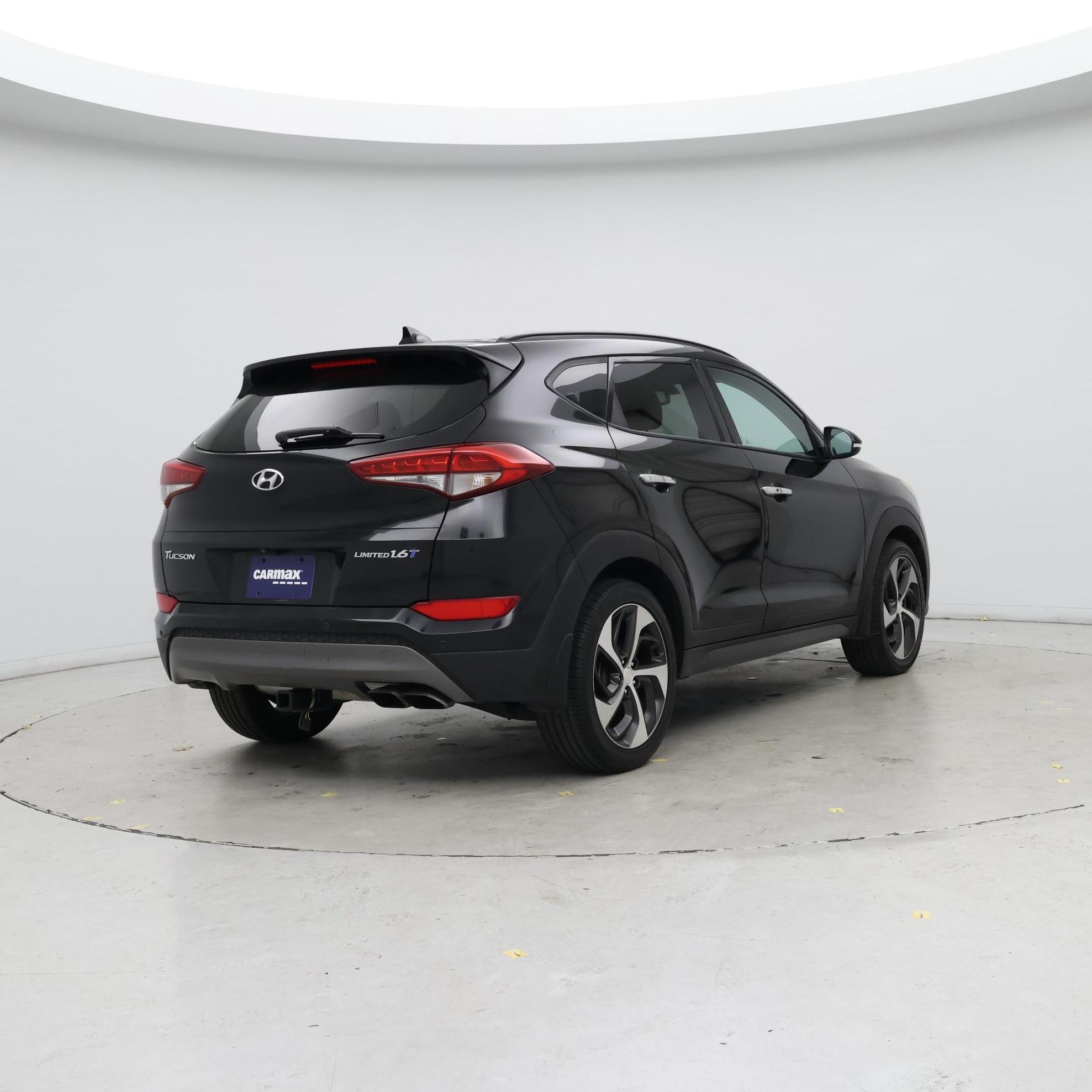 Thumbnail: 2016 Hyundai Tucson - 8