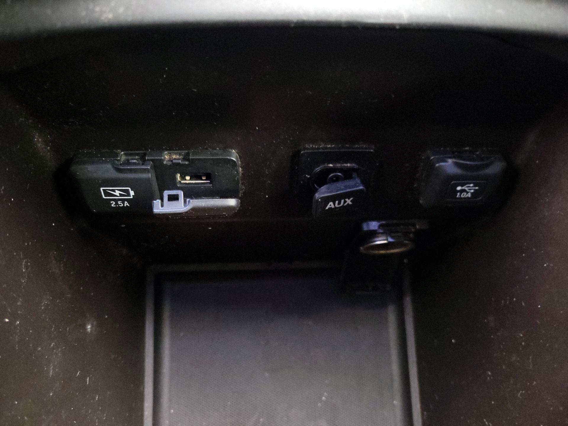 Thumbnail: 2017 Acura MDX - 19