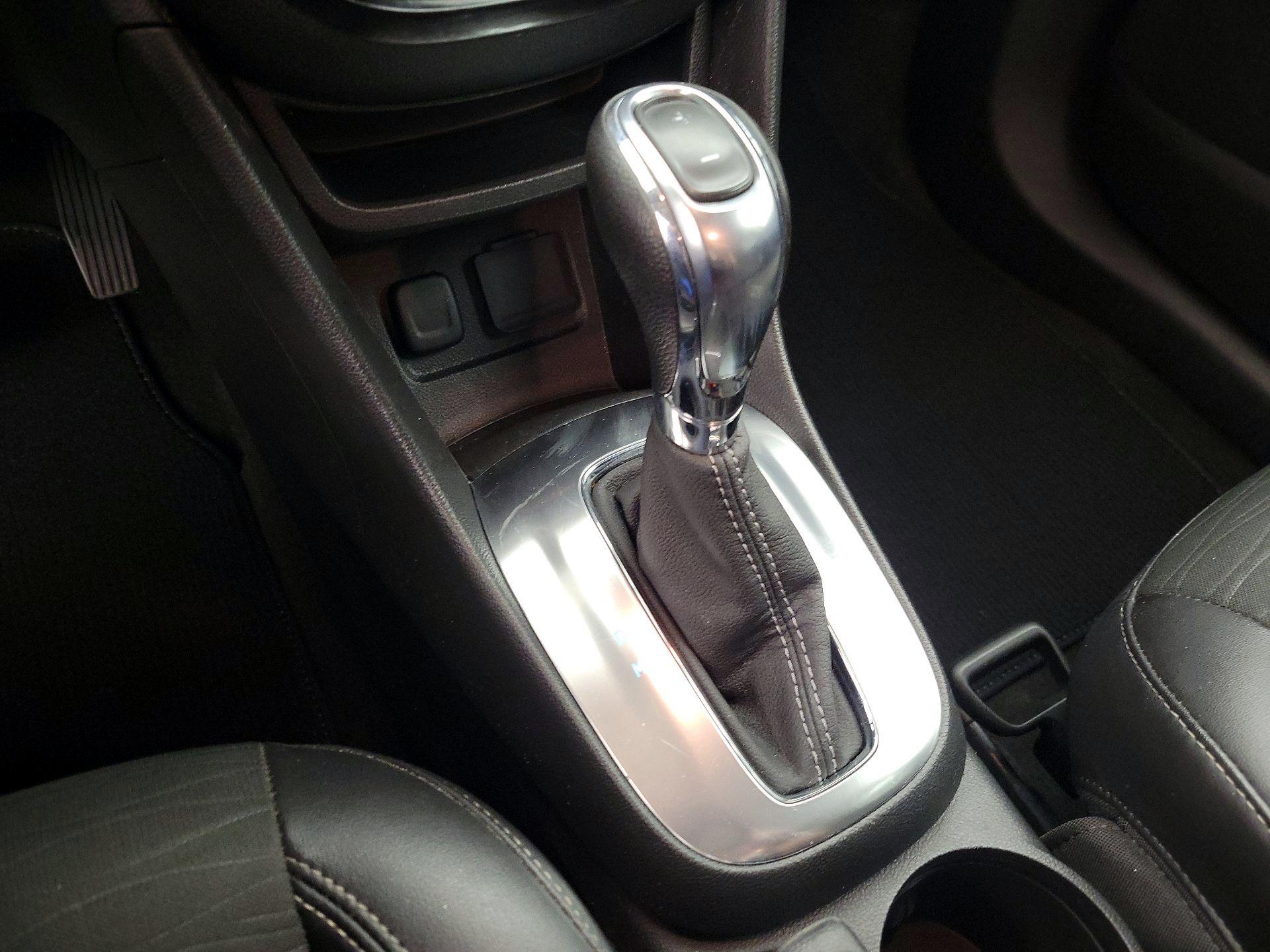 Thumbnail: 2016 Buick Encore - 17