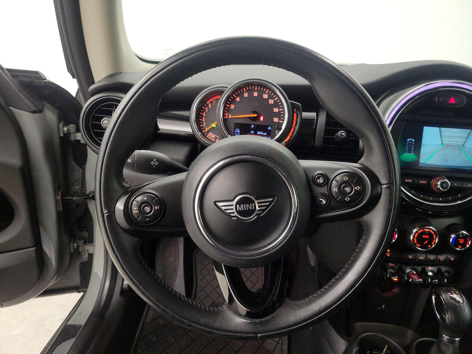 Thumbnail: 2019 MINI Cooper Hardtop - 10