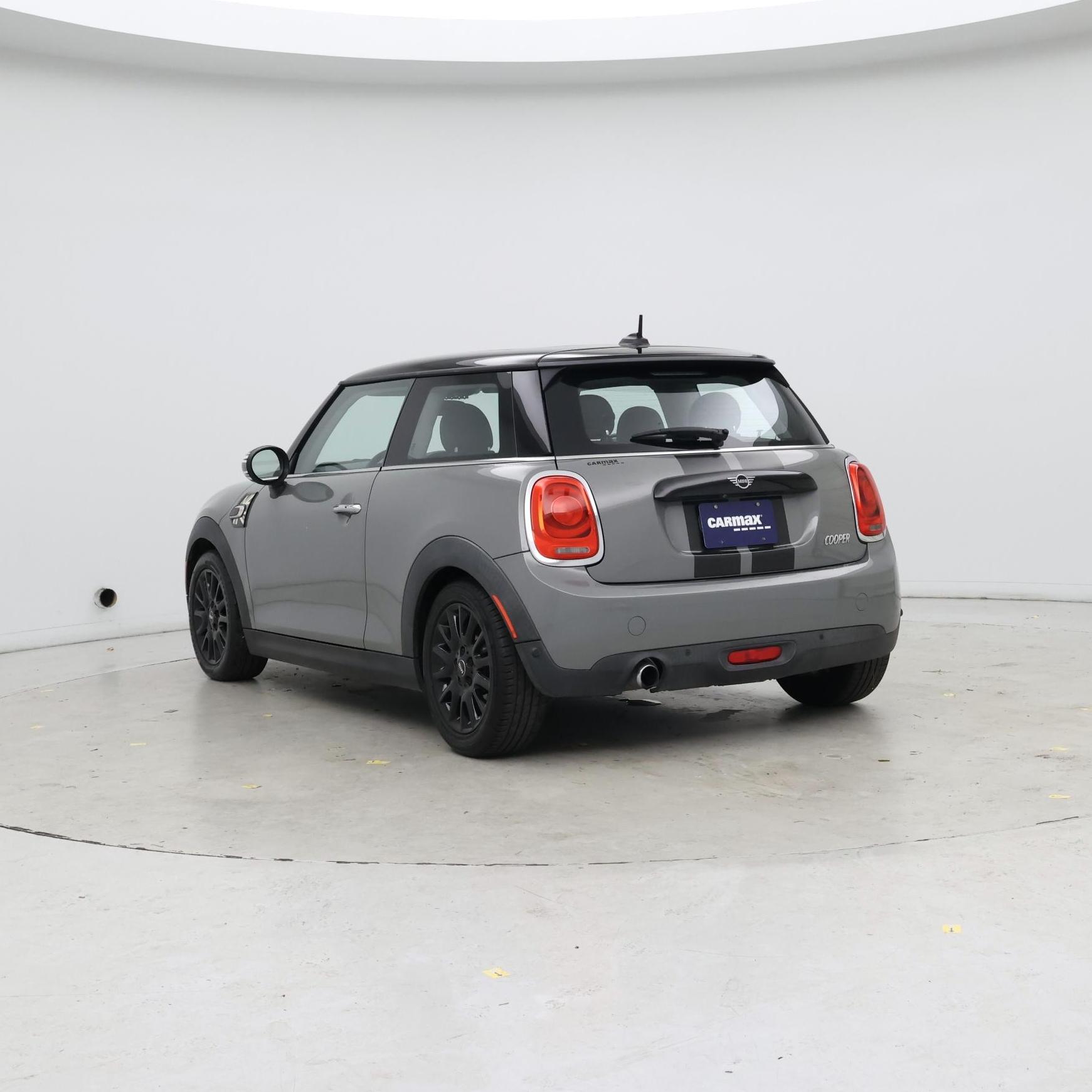 Thumbnail: 2019 MINI Cooper Hardtop - 2