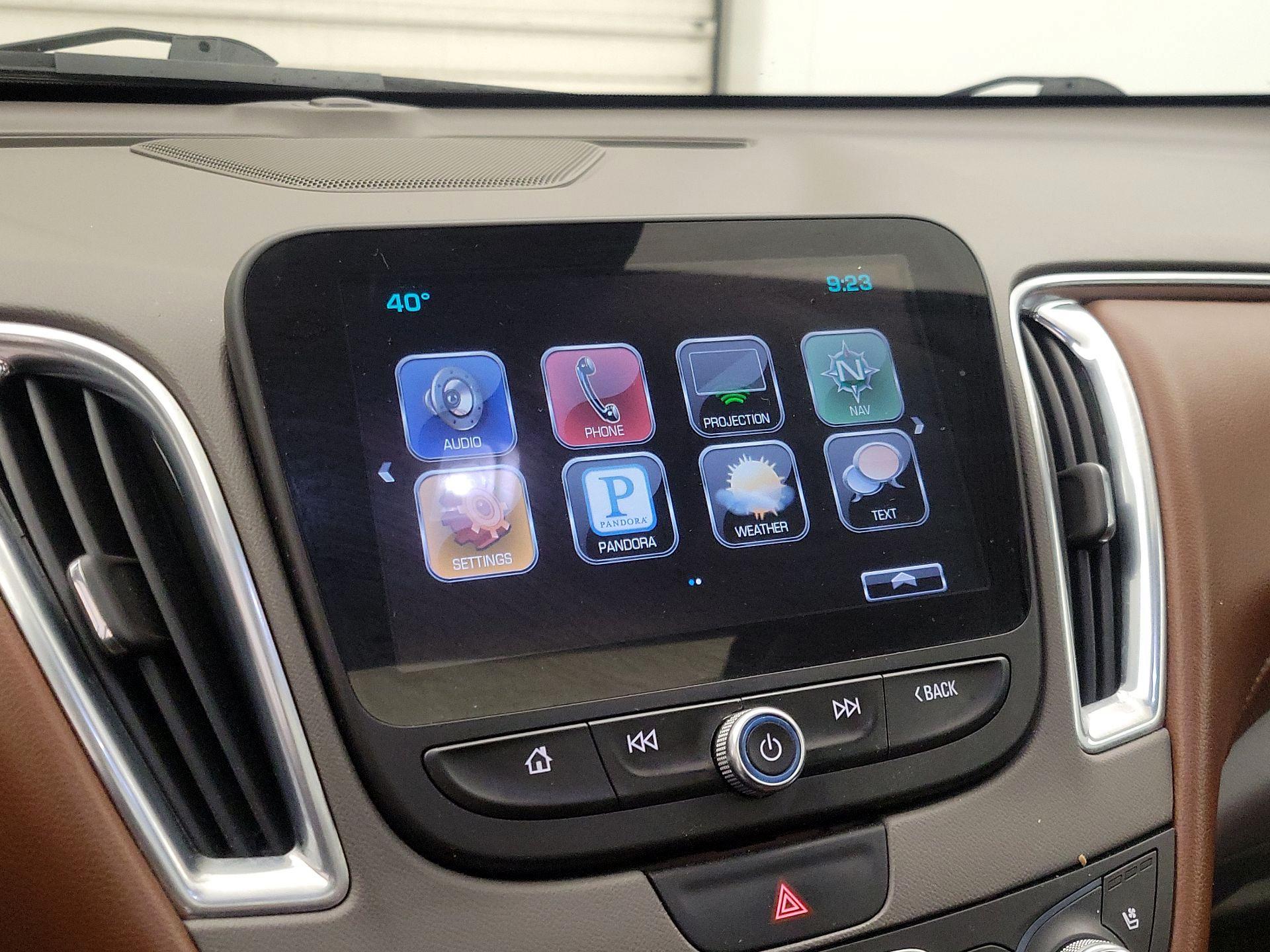 Thumbnail: 2016 Chevrolet Malibu - 15