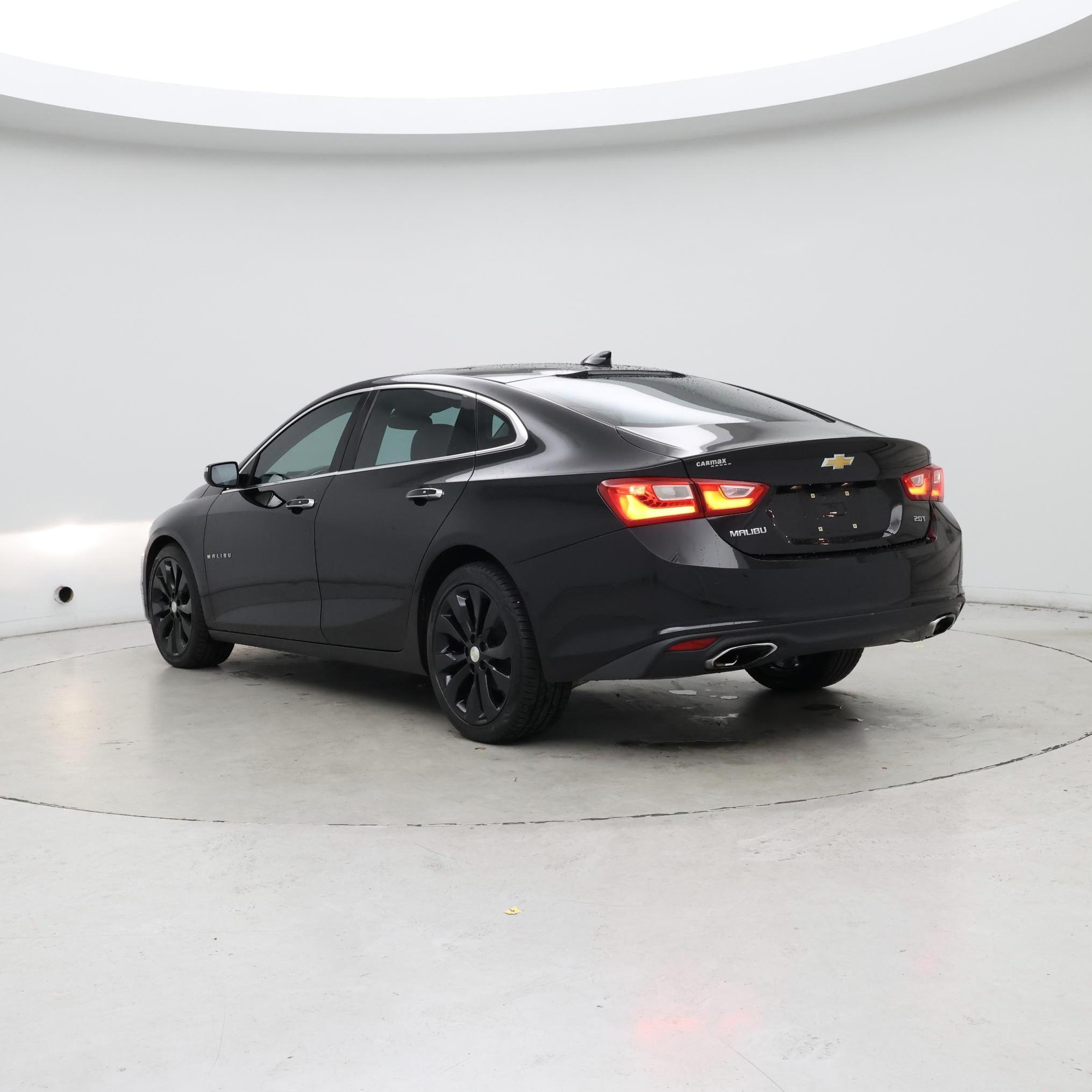 Thumbnail: 2016 Chevrolet Malibu - 2