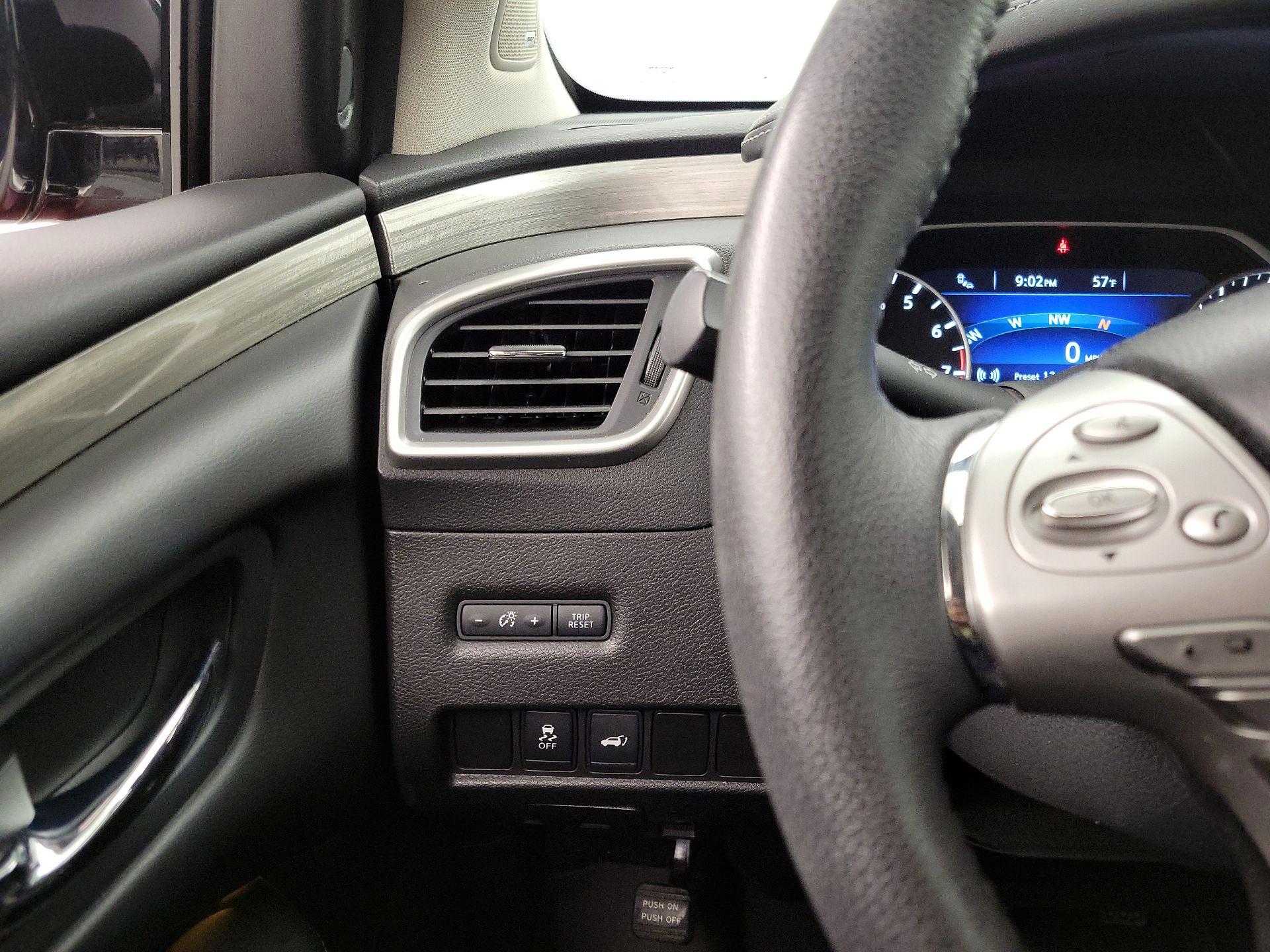 Thumbnail: 2016 Nissan Murano - 13