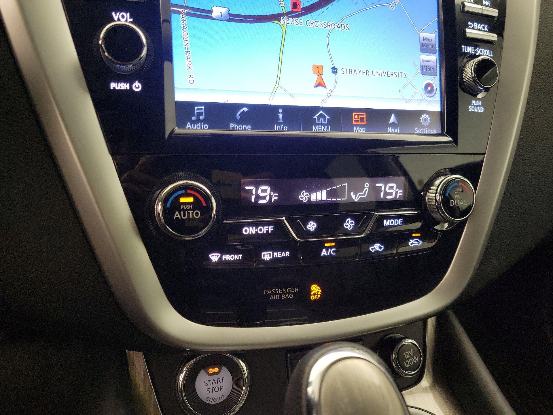 Thumbnail: 2016 Nissan Murano - 16