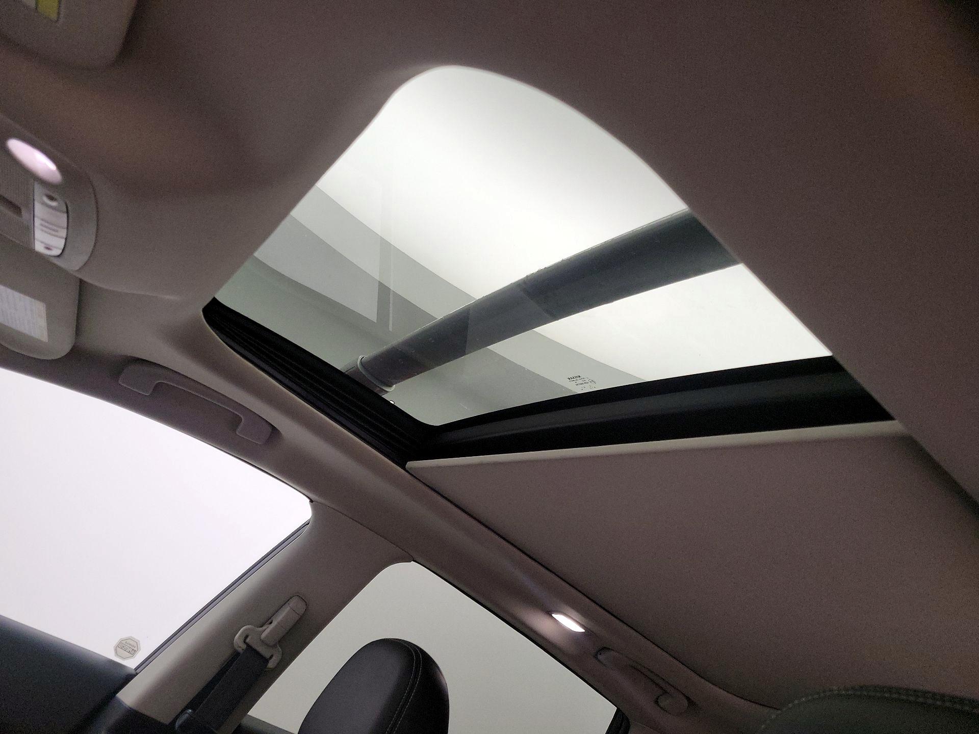 Thumbnail: 2016 Nissan Murano - 19