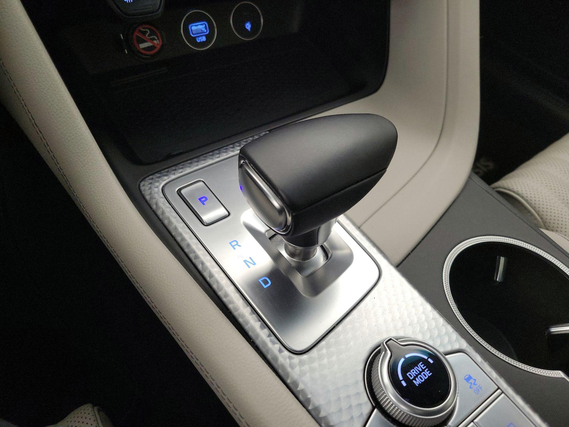 Thumbnail: 2023 Genesis G70 - 17