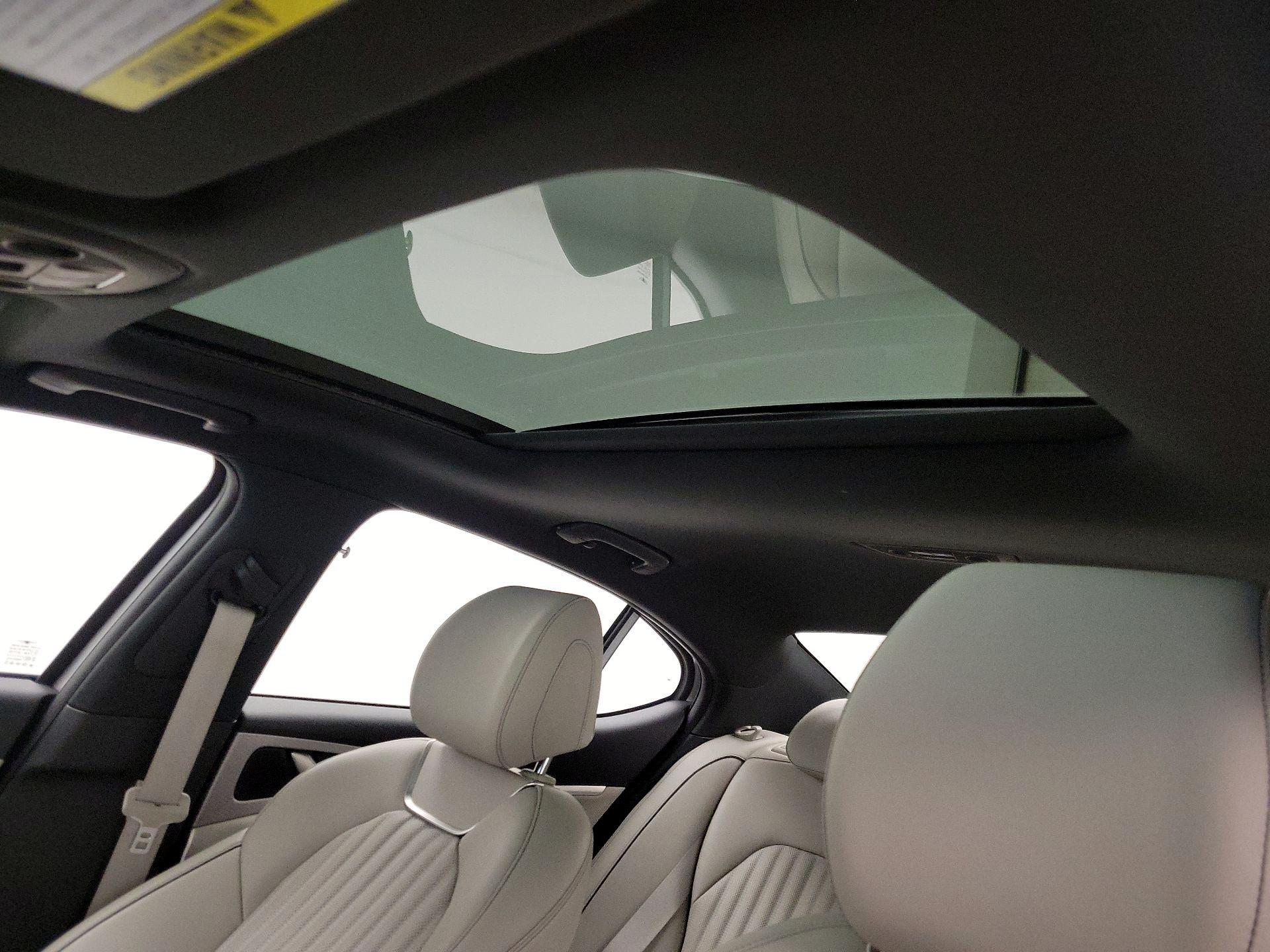 Thumbnail: 2023 Genesis G70 - 19