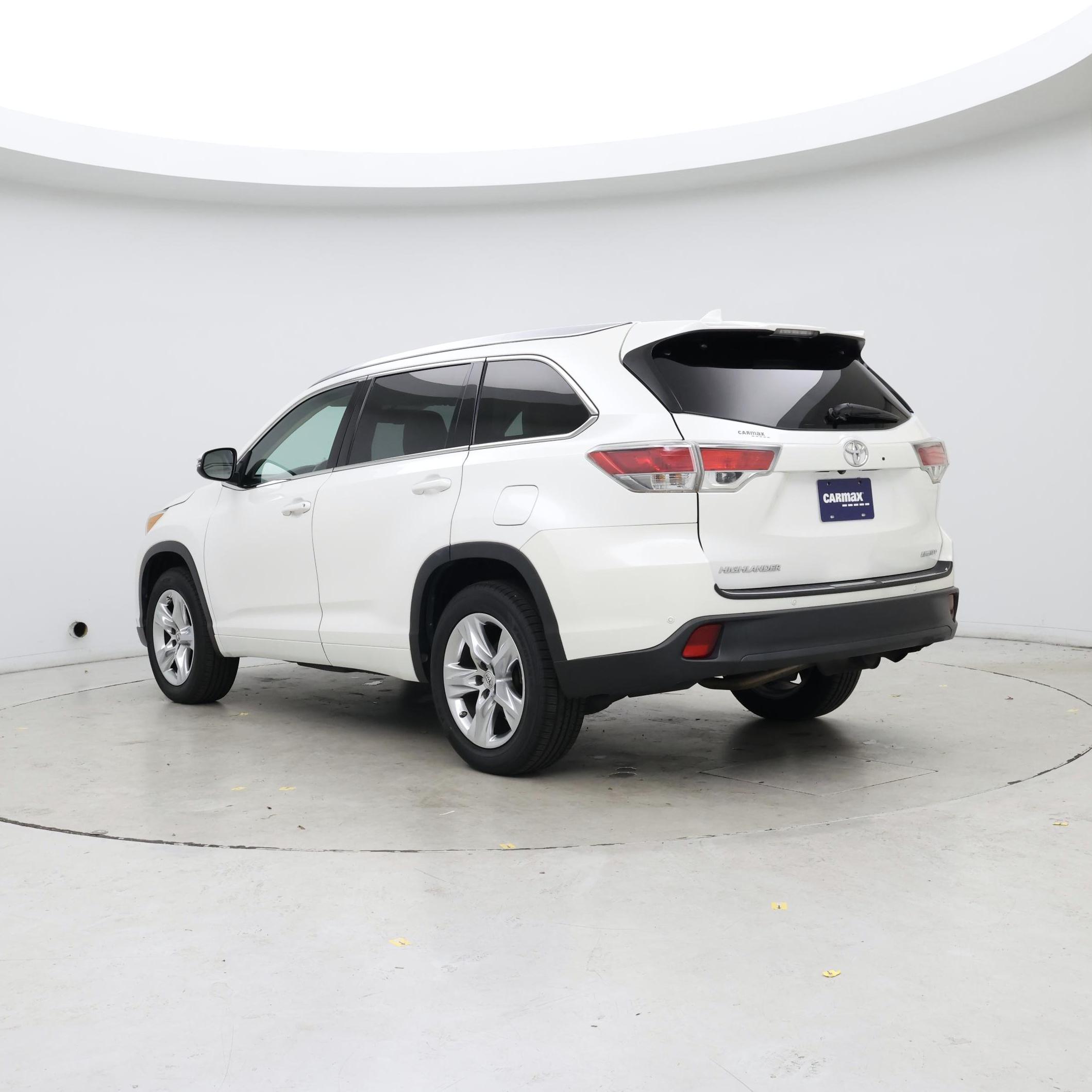 Thumbnail: 2015 Toyota Highlander - 2