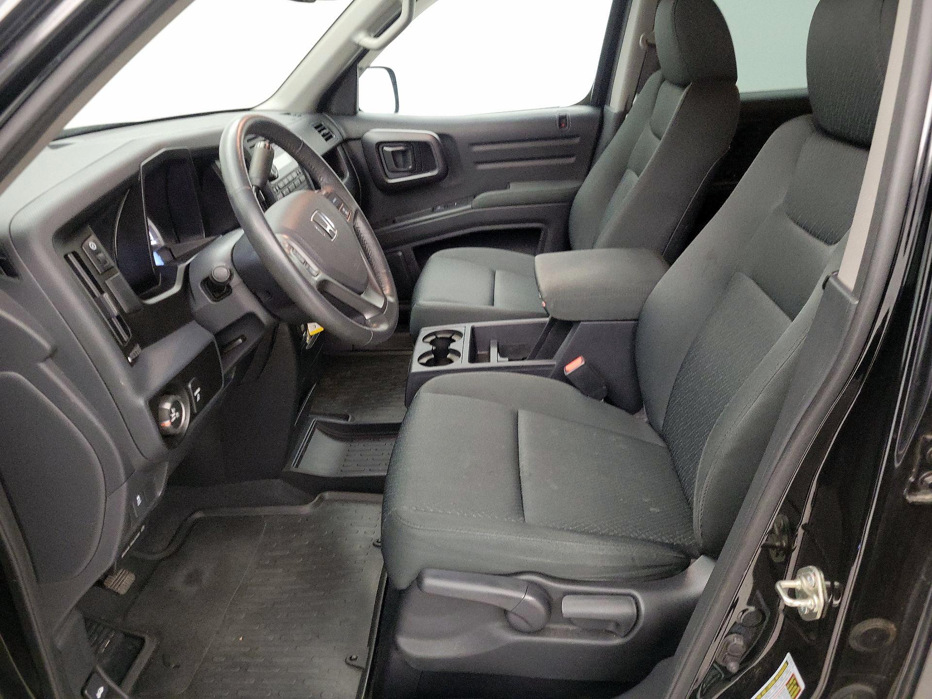 Thumbnail: 2014 Honda Ridgeline - 11