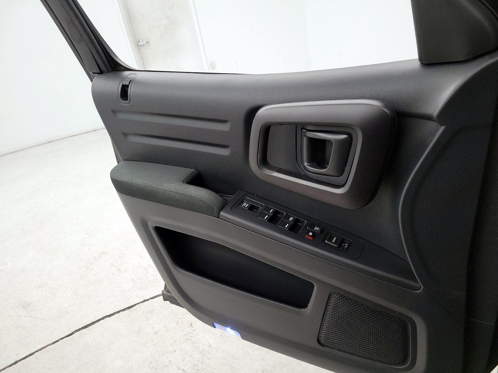 Thumbnail: 2014 Honda Ridgeline - 12