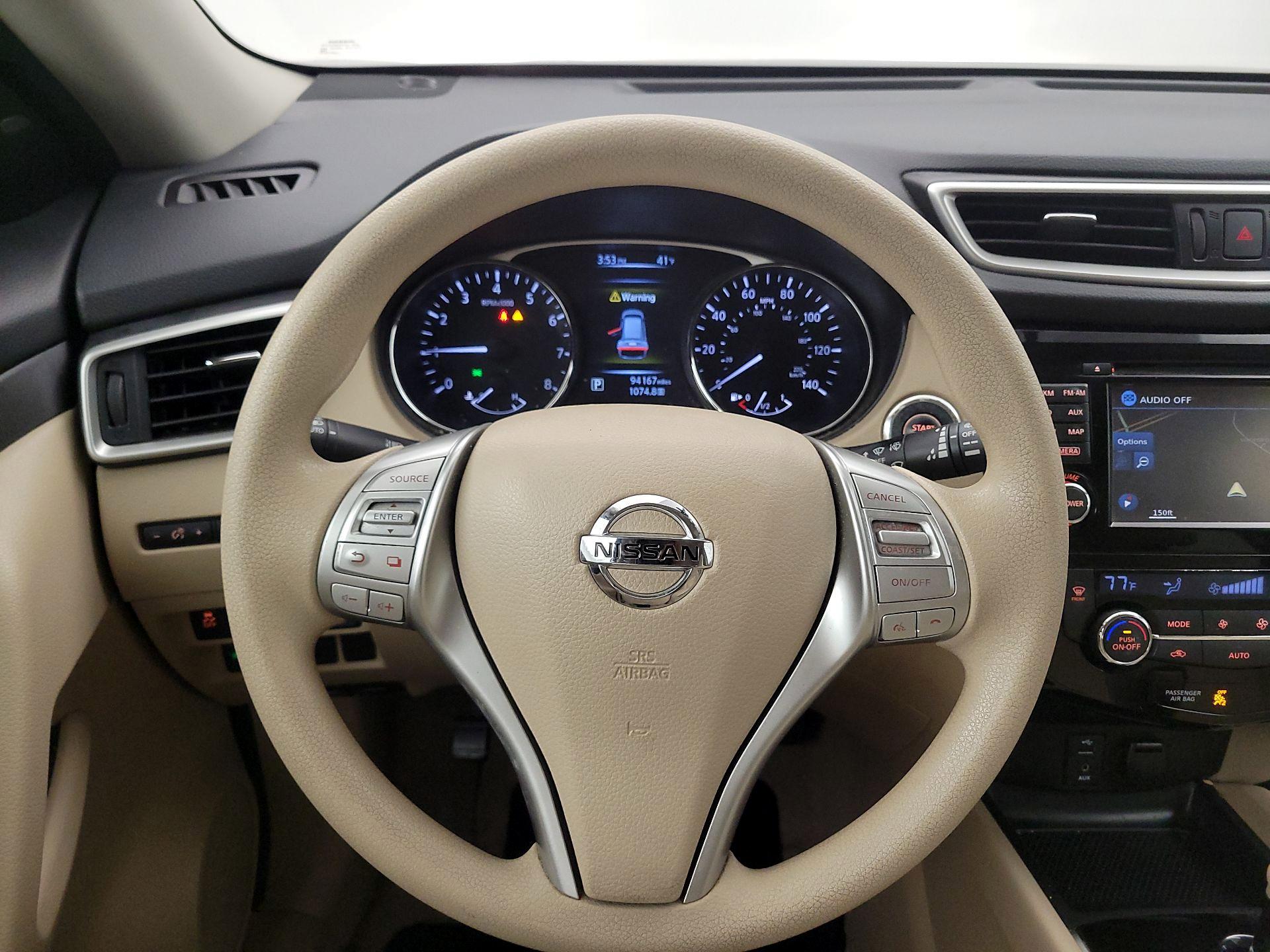 Thumbnail: 2015 Nissan Rogue - 10