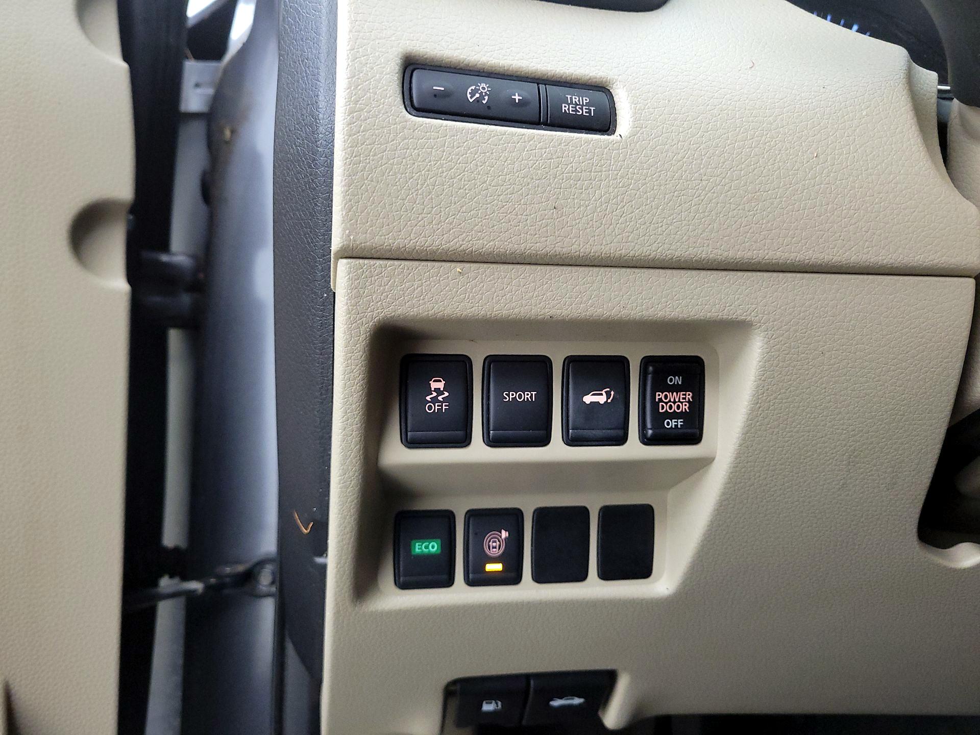 Thumbnail: 2015 Nissan Rogue - 13