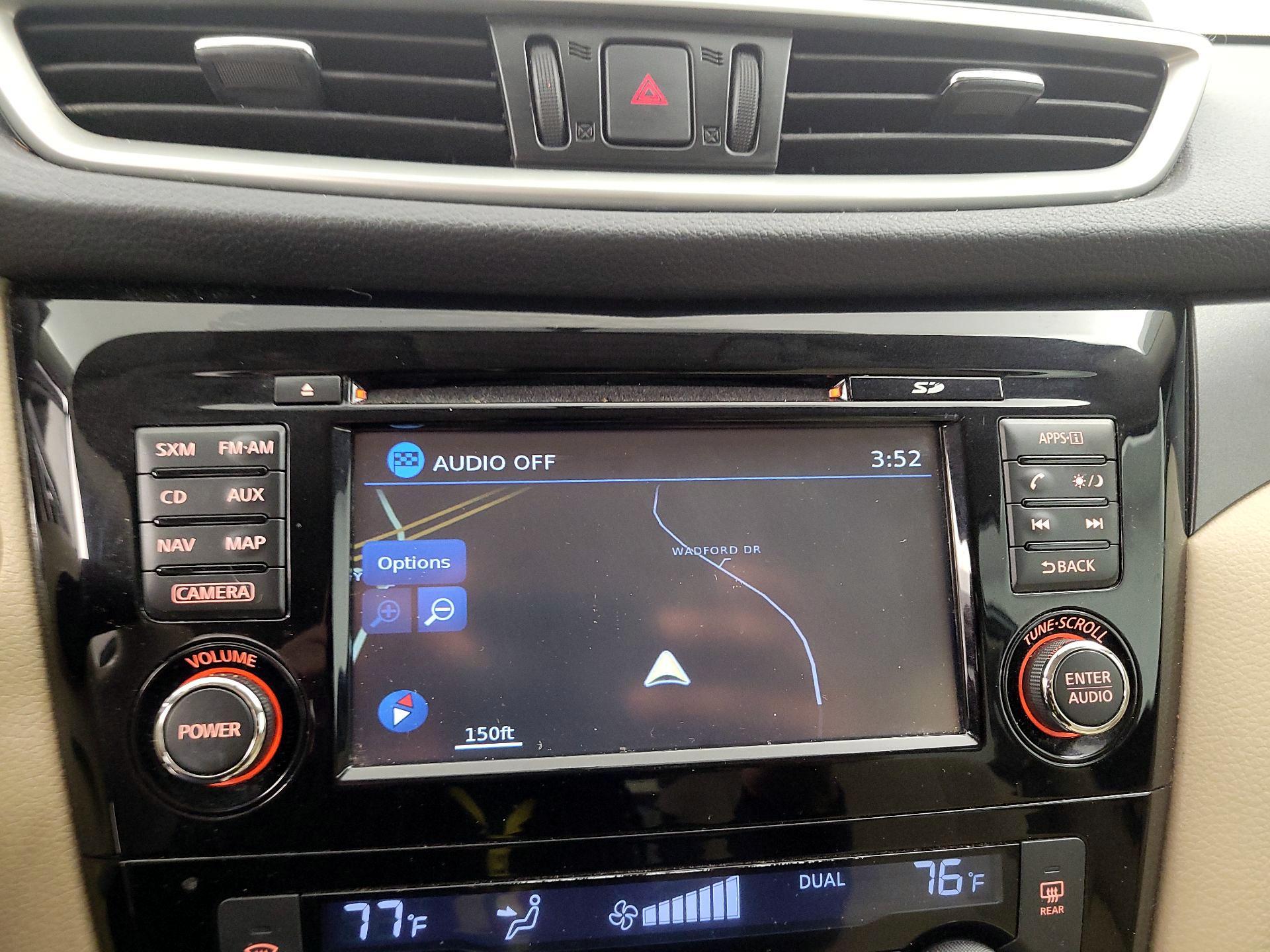 Thumbnail: 2015 Nissan Rogue - 15