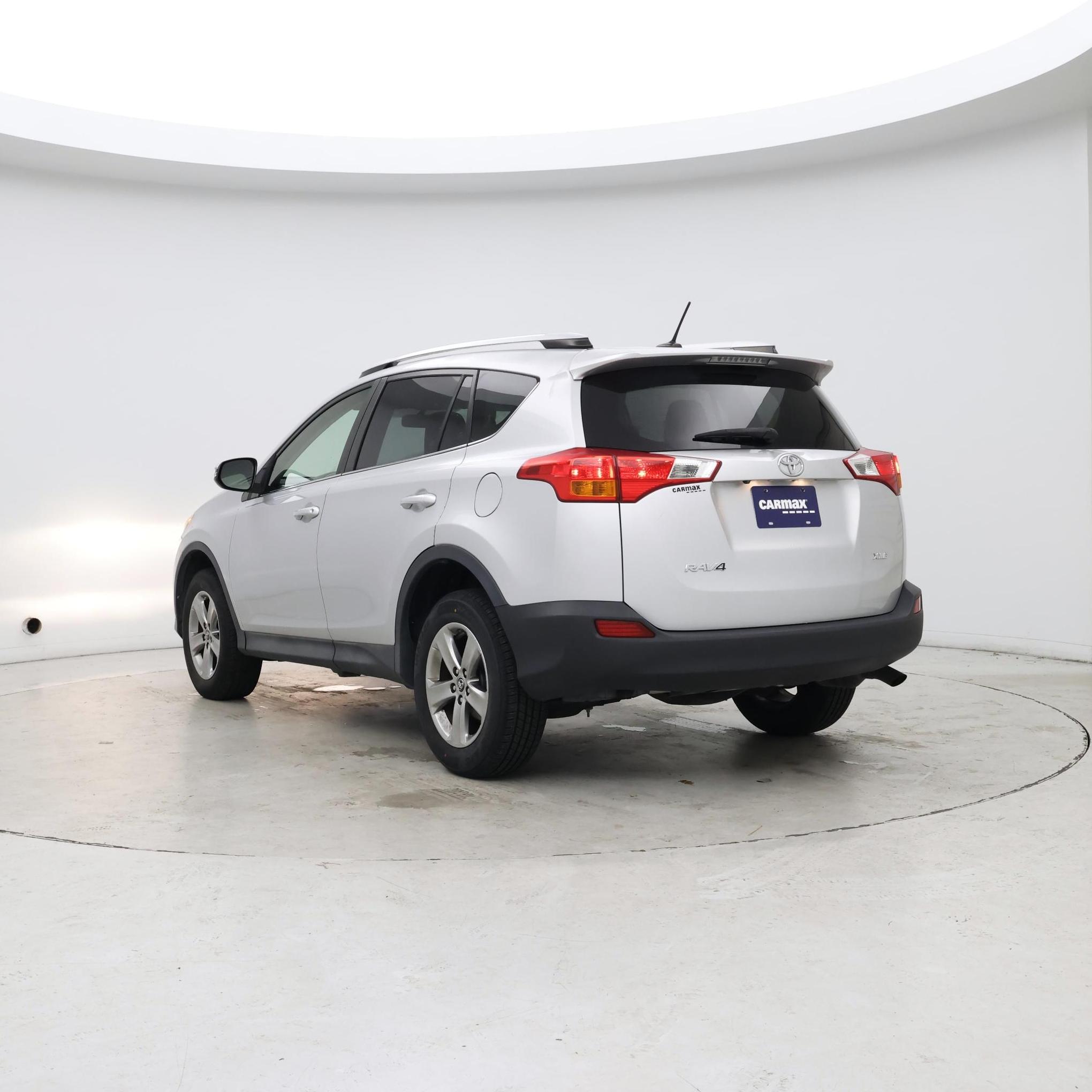 Thumbnail: 2015 Toyota RAV4 - 2