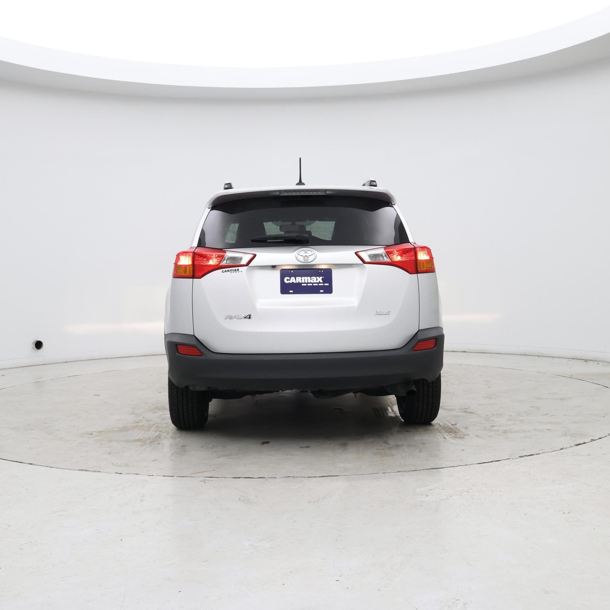 Thumbnail: 2015 Toyota RAV4 - 6