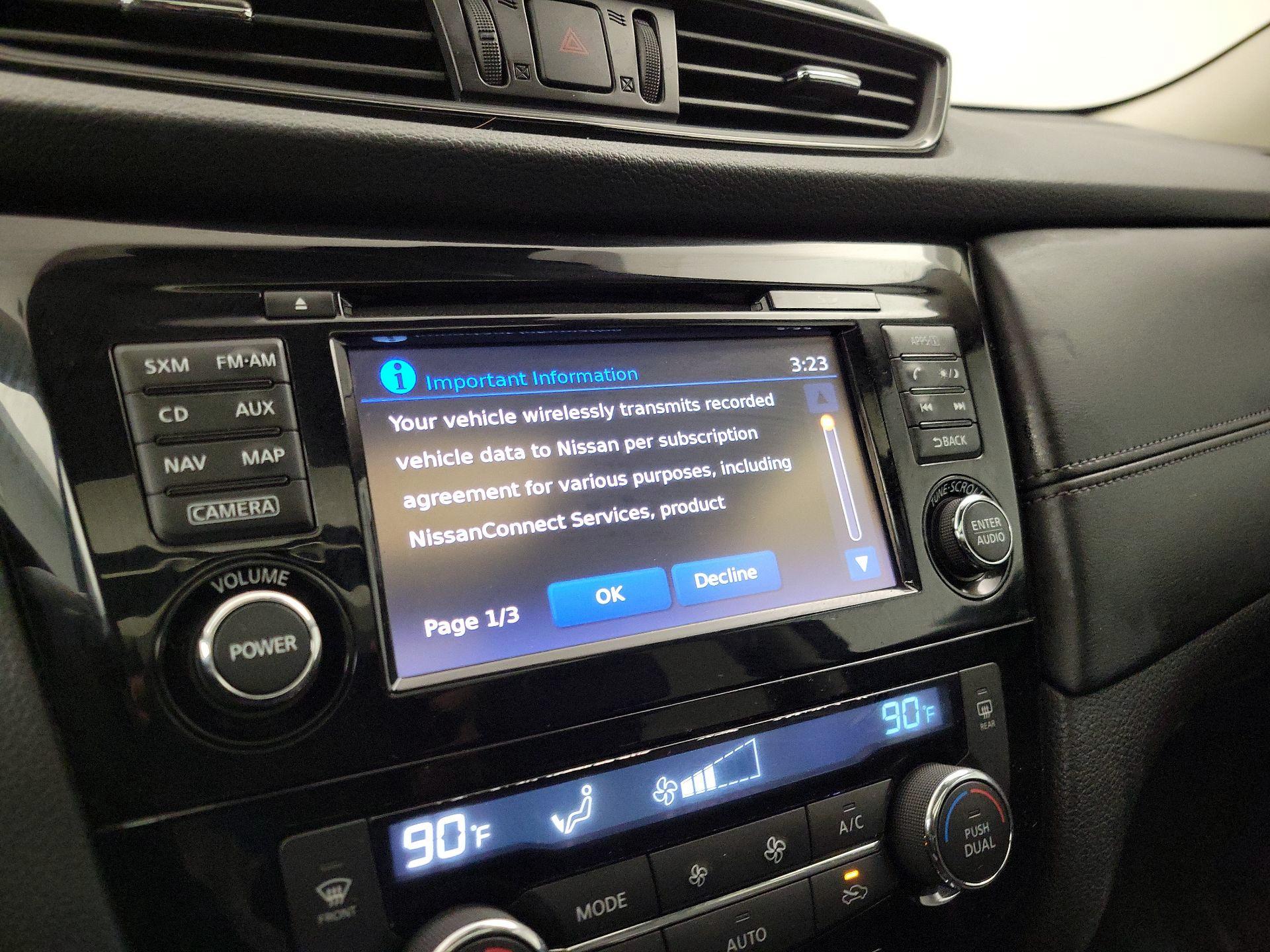 Thumbnail: 2017 Nissan Rogue - 15