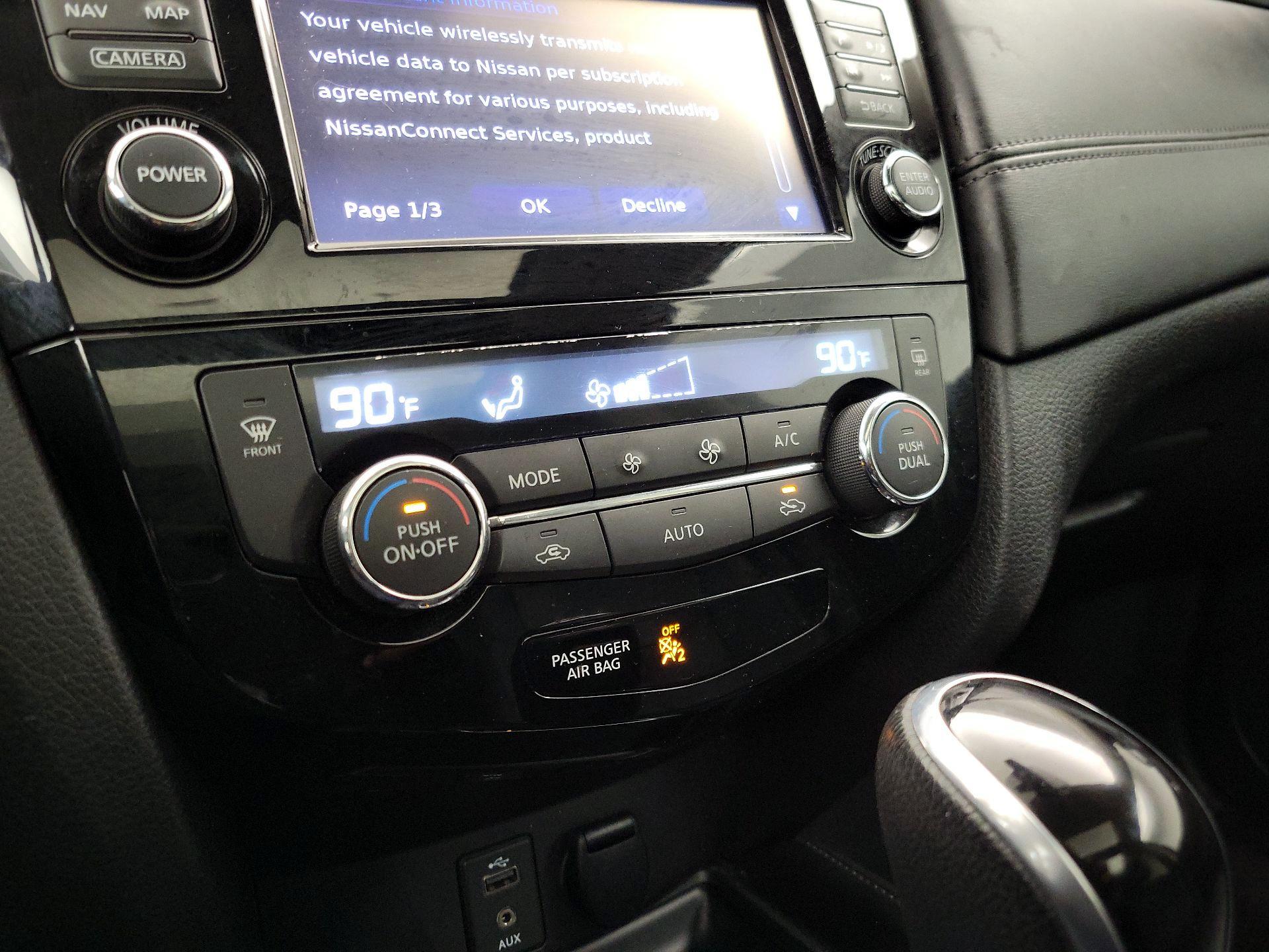 Thumbnail: 2017 Nissan Rogue - 16