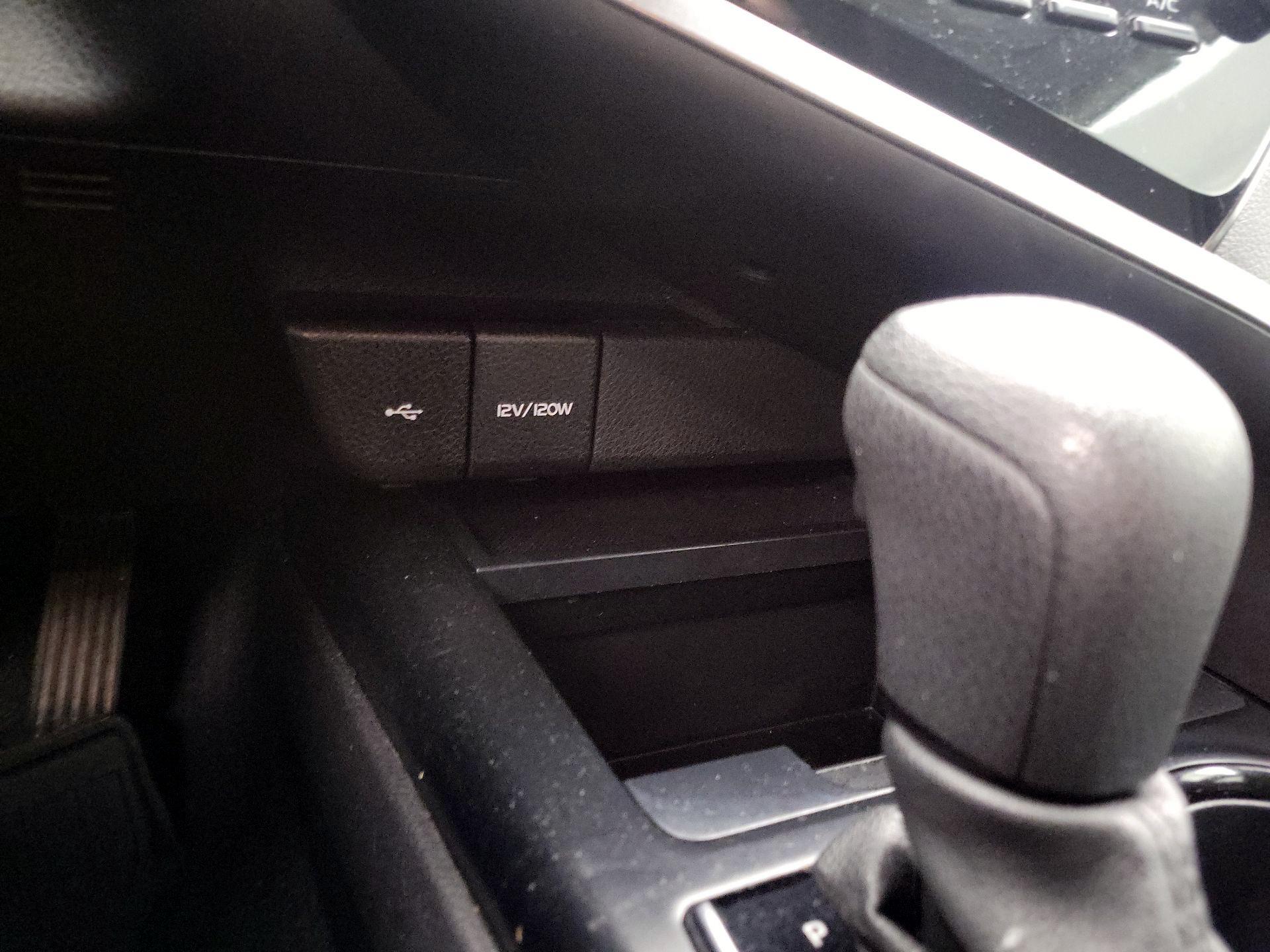 Thumbnail: 2020 Toyota Camry - 18