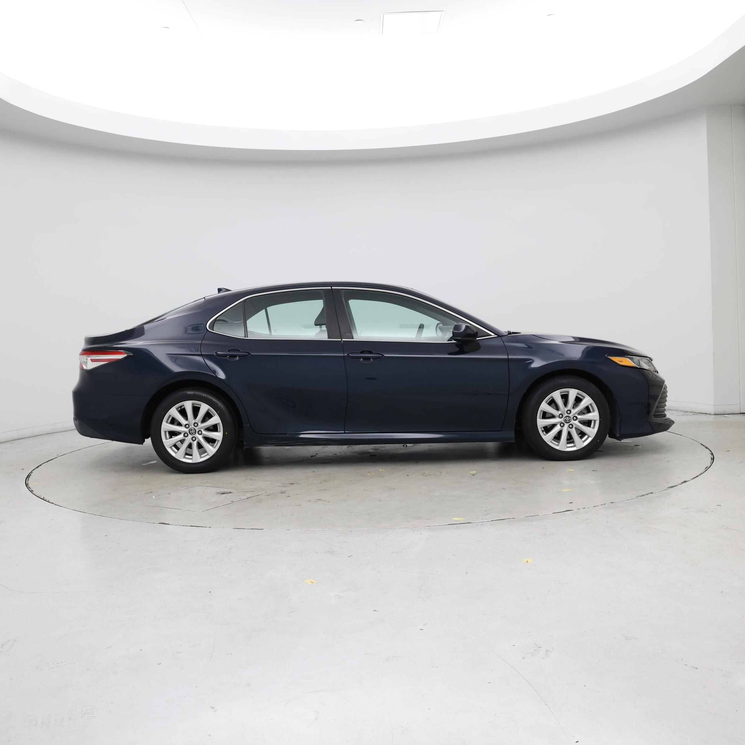 Thumbnail: 2020 Toyota Camry - 7