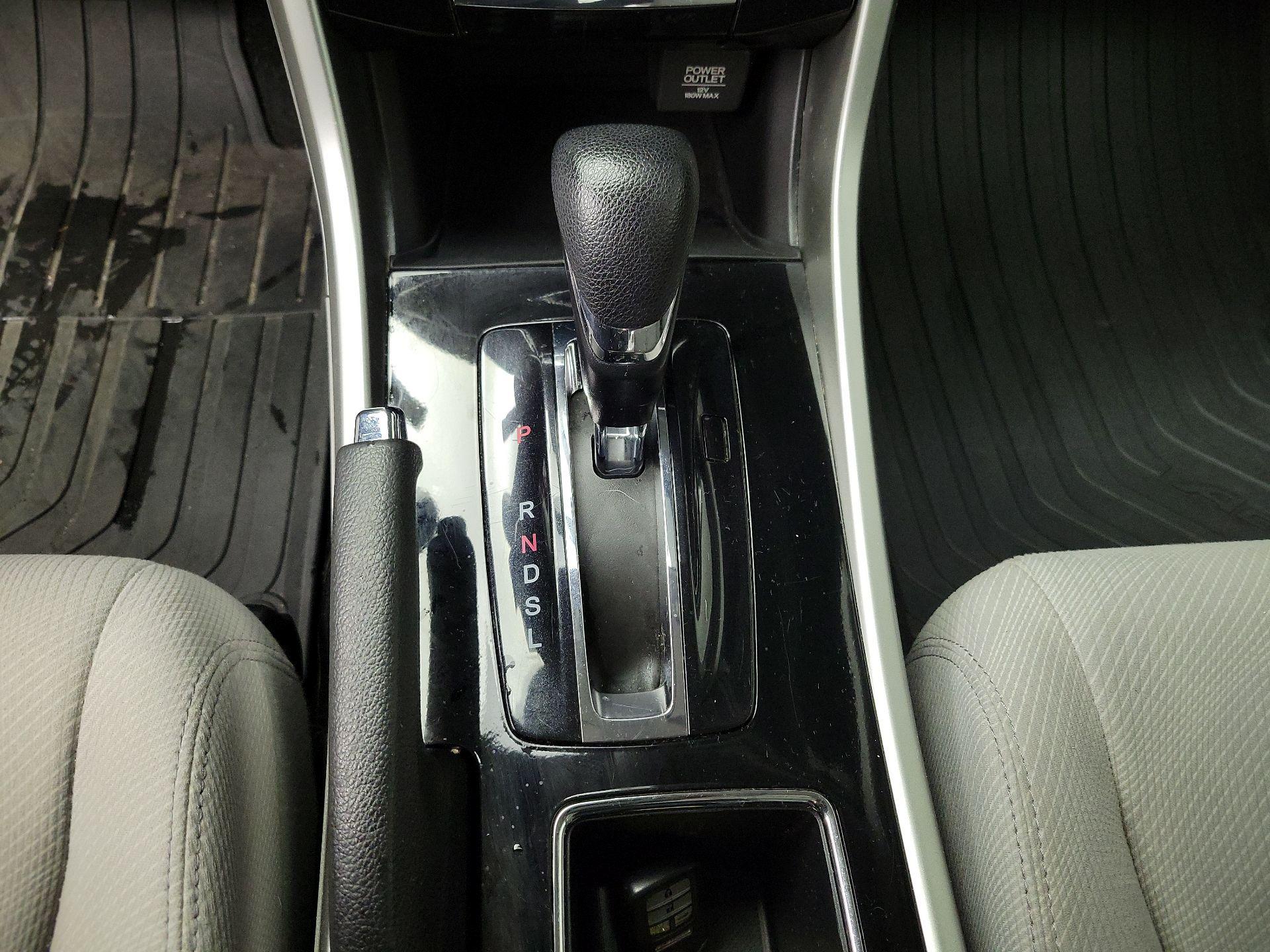 Thumbnail: 2017 Honda Accord - 17