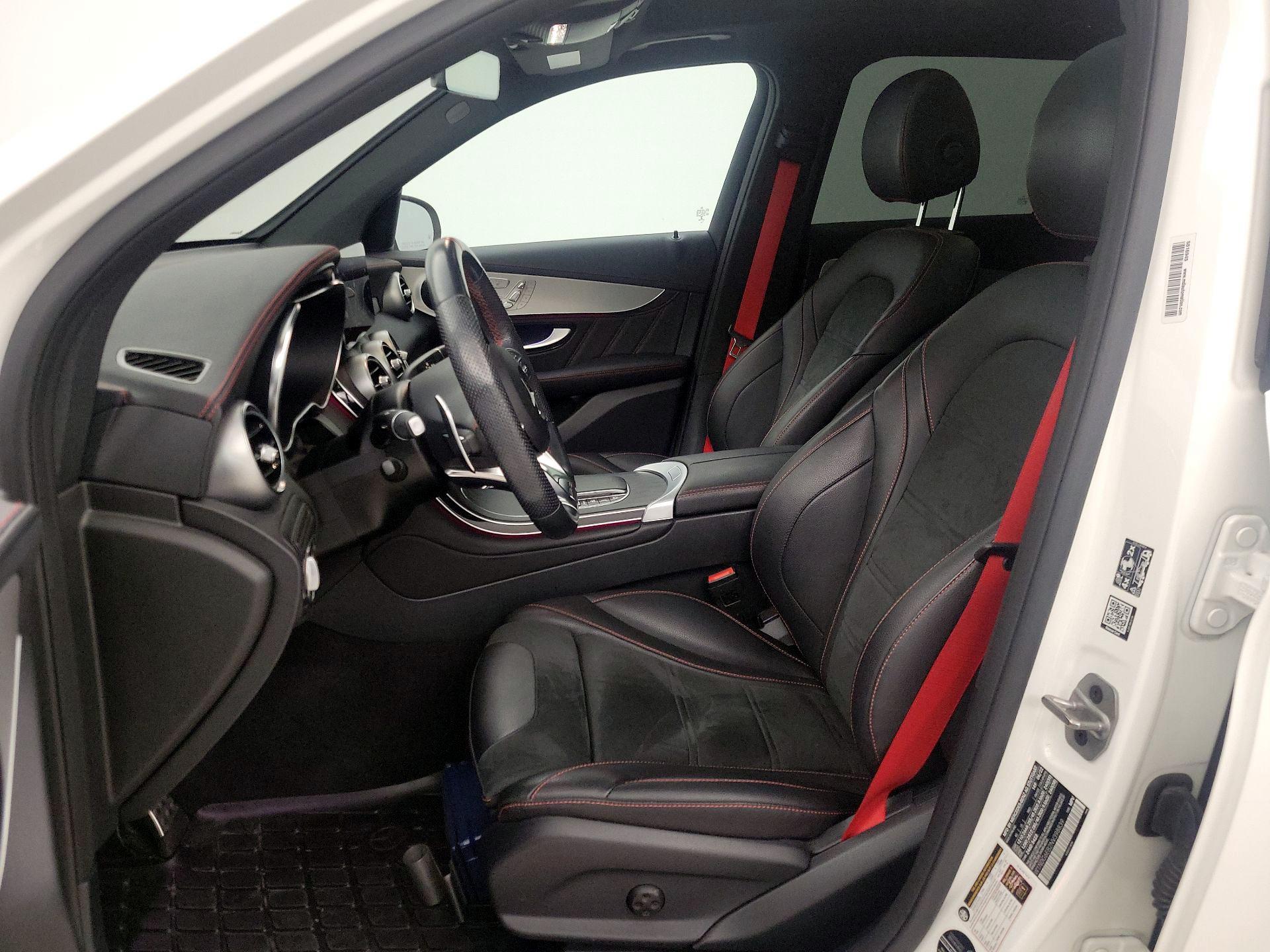 Thumbnail: 2022 Mercedes-Benz GLC - 11