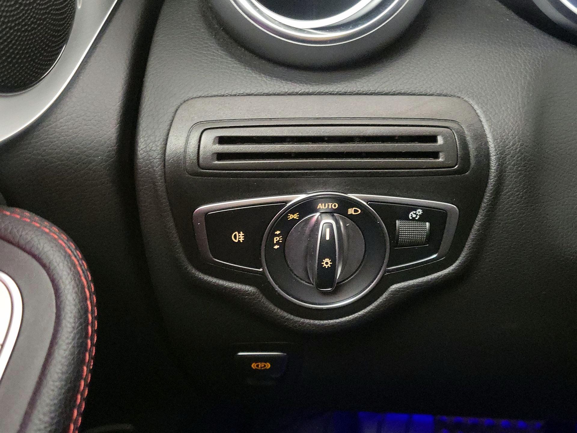 Thumbnail: 2022 Mercedes-Benz GLC - 13