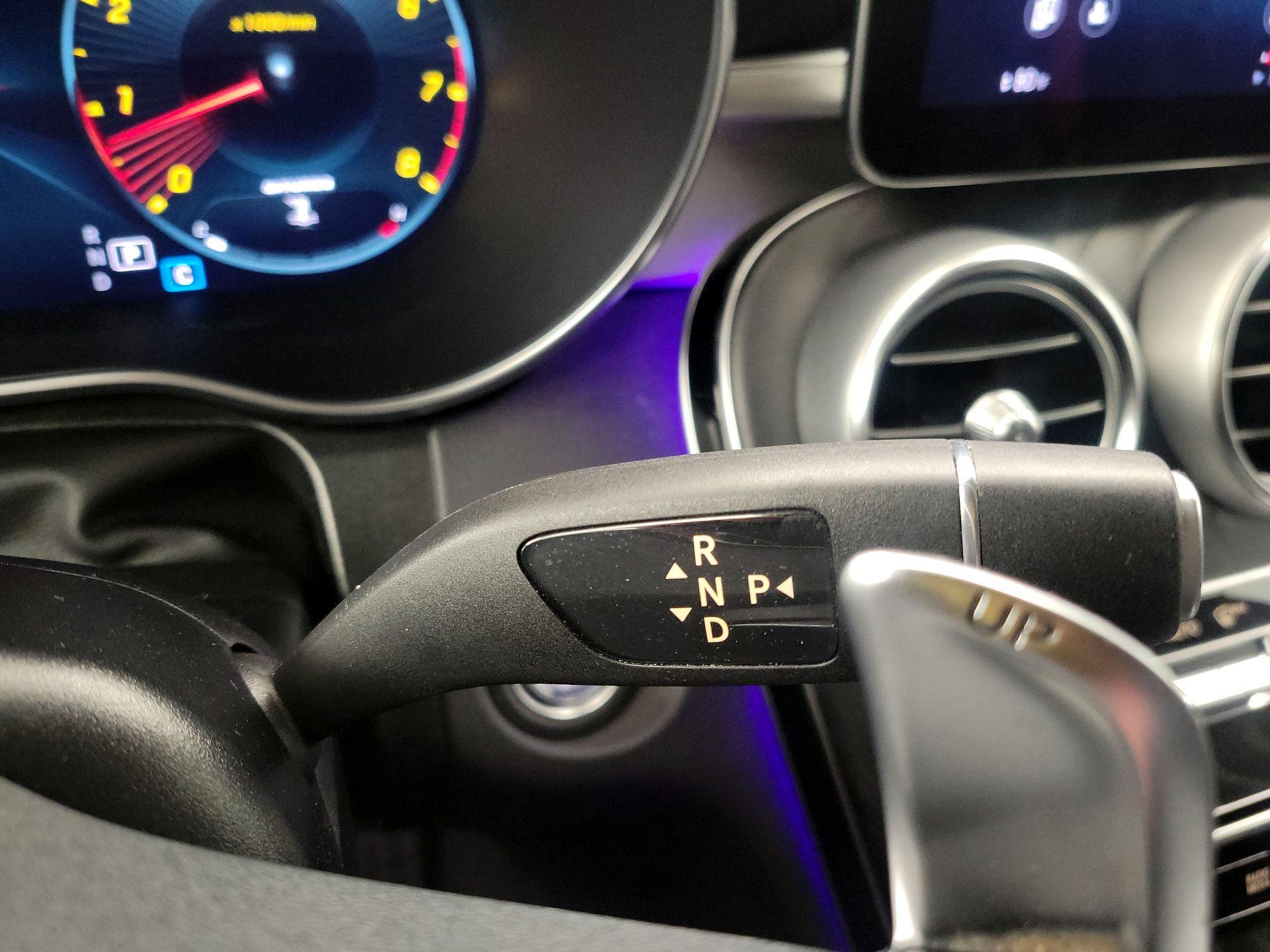 Thumbnail: 2022 Mercedes-Benz GLC - 18