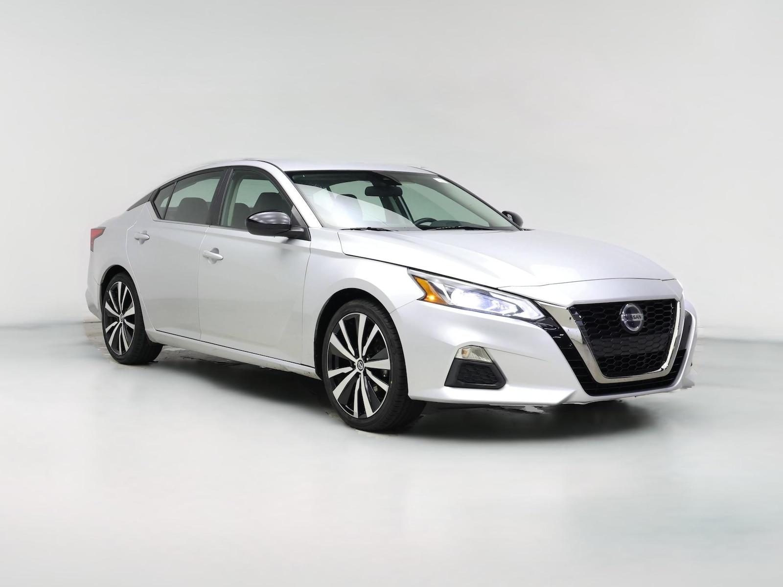 2020 Nissan Altima SR