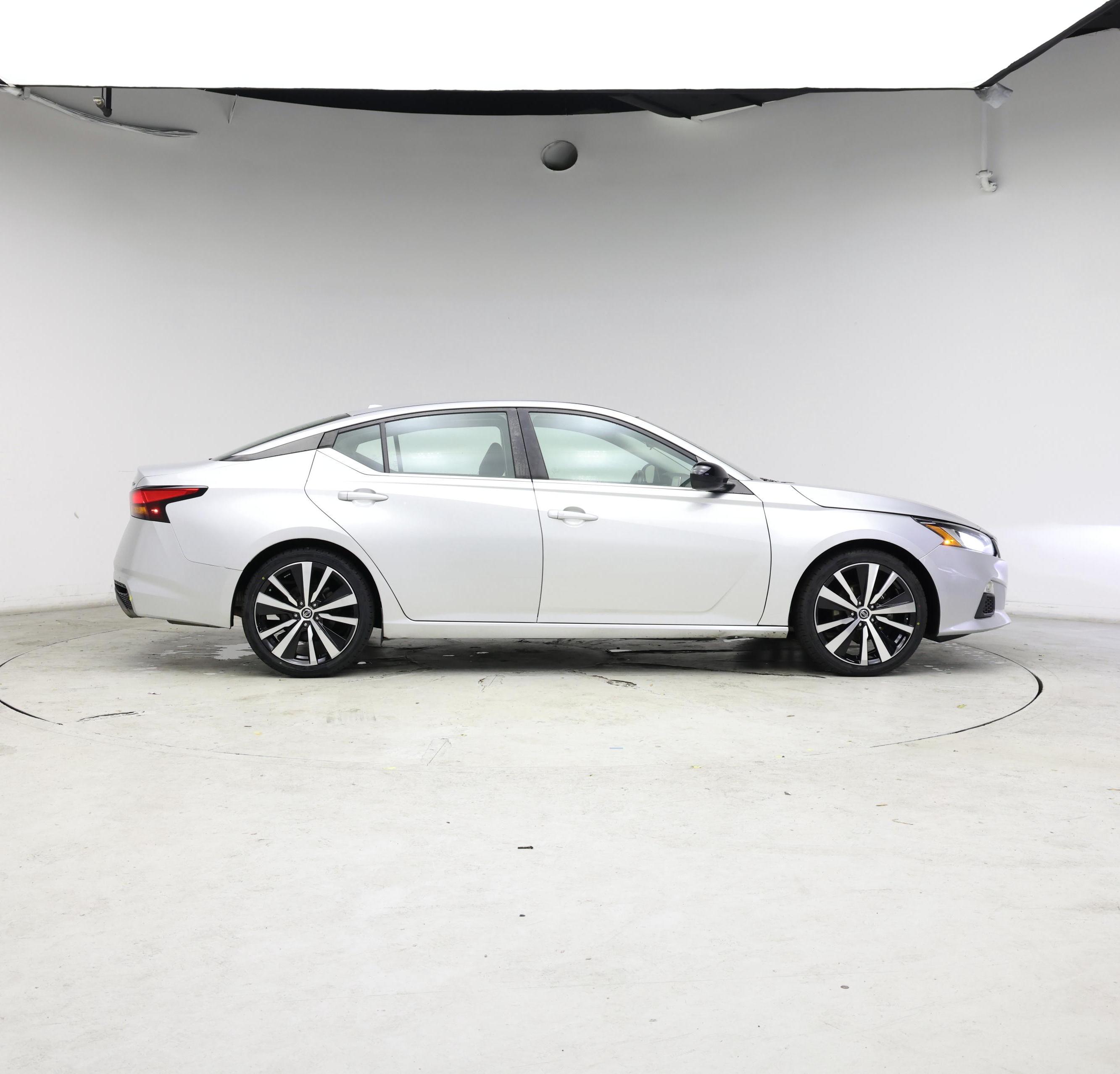 Thumbnail: 2020 Nissan Altima - 7