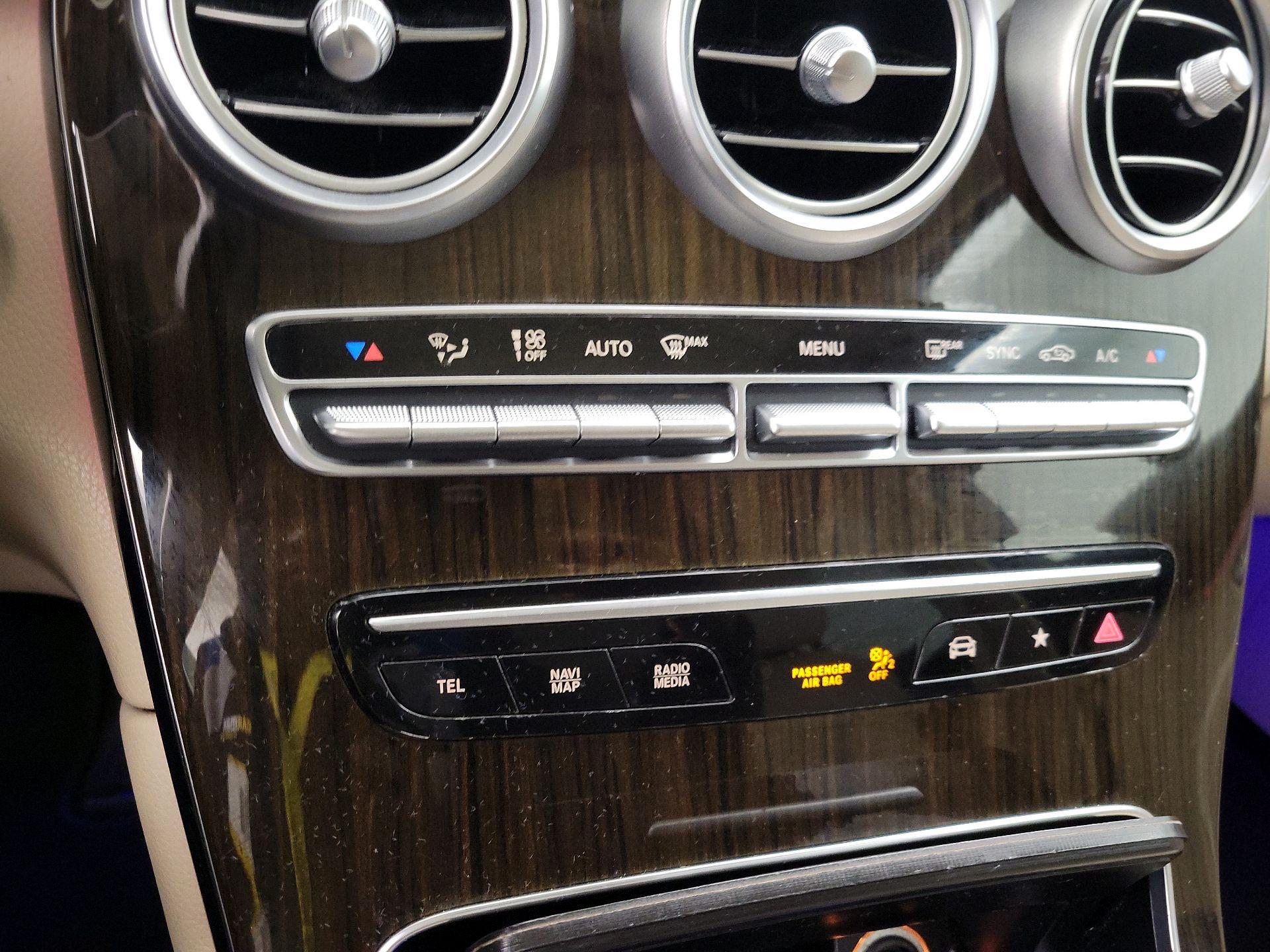 Thumbnail: 2020 Mercedes-Benz GLC - 16